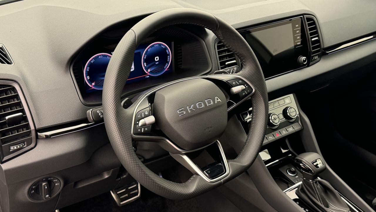 SKODA Karoq 2.0 TSI SportLine 4x4 DSG-image-6