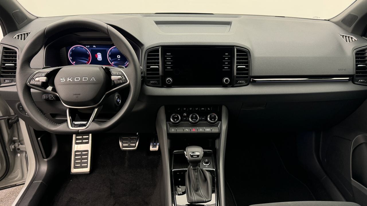 SKODA Karoq 2.0 TSI SportLine 4x4 DSG-image-5