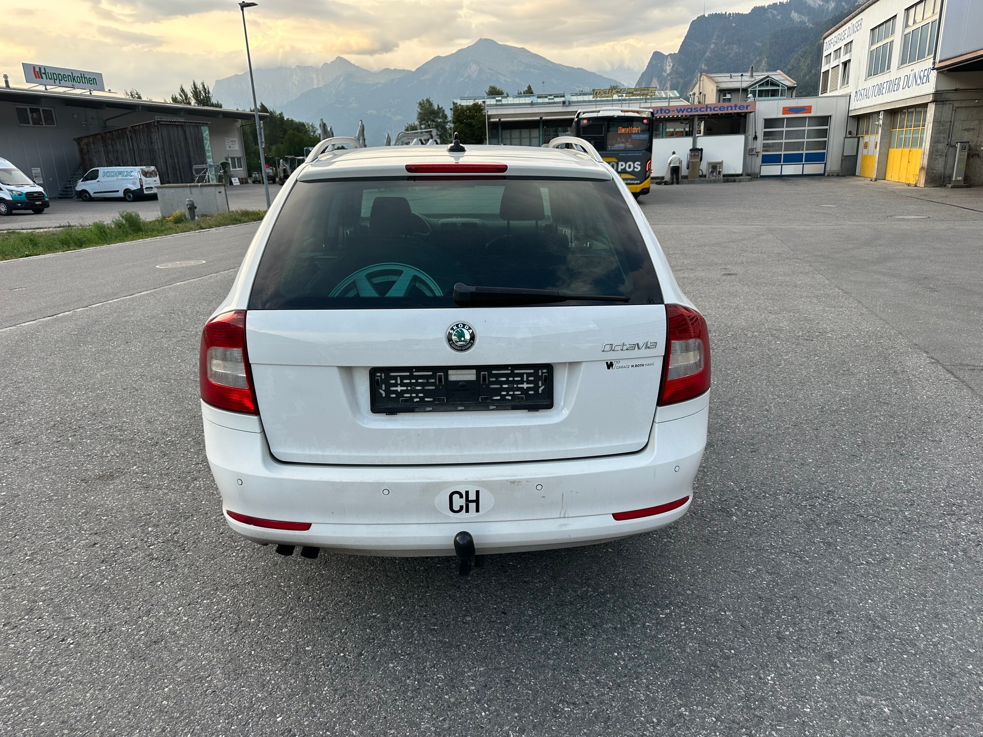 SKODA Octavia Combi 1.8 TSI Ambition 4x4-image-6