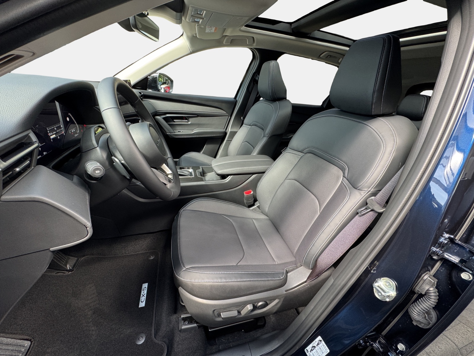 MAZDA CX-5 2.5/141 Homura Pano 4x4-image-9