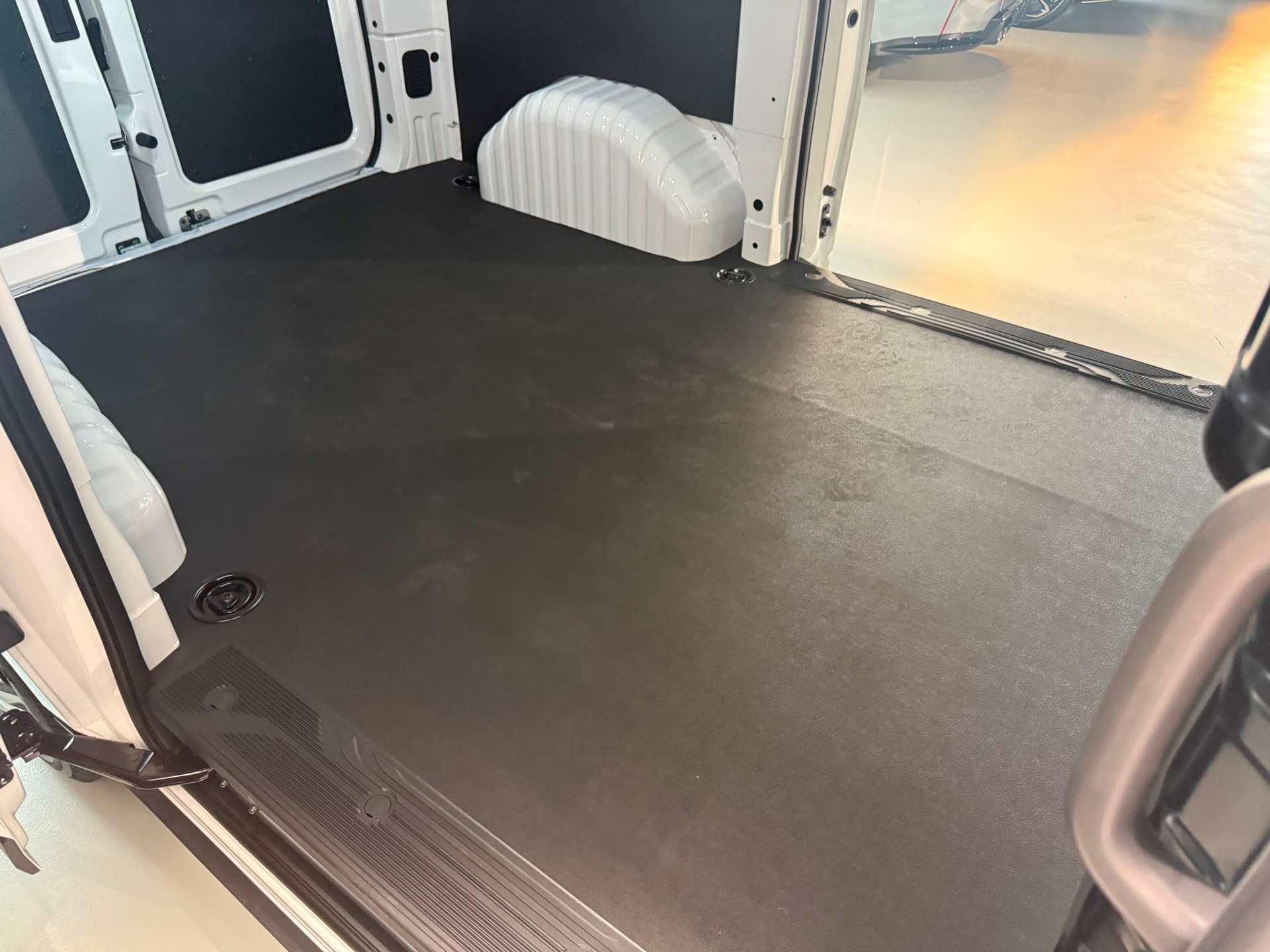 MAXUS Deliver 7 2.0D L1-image-13