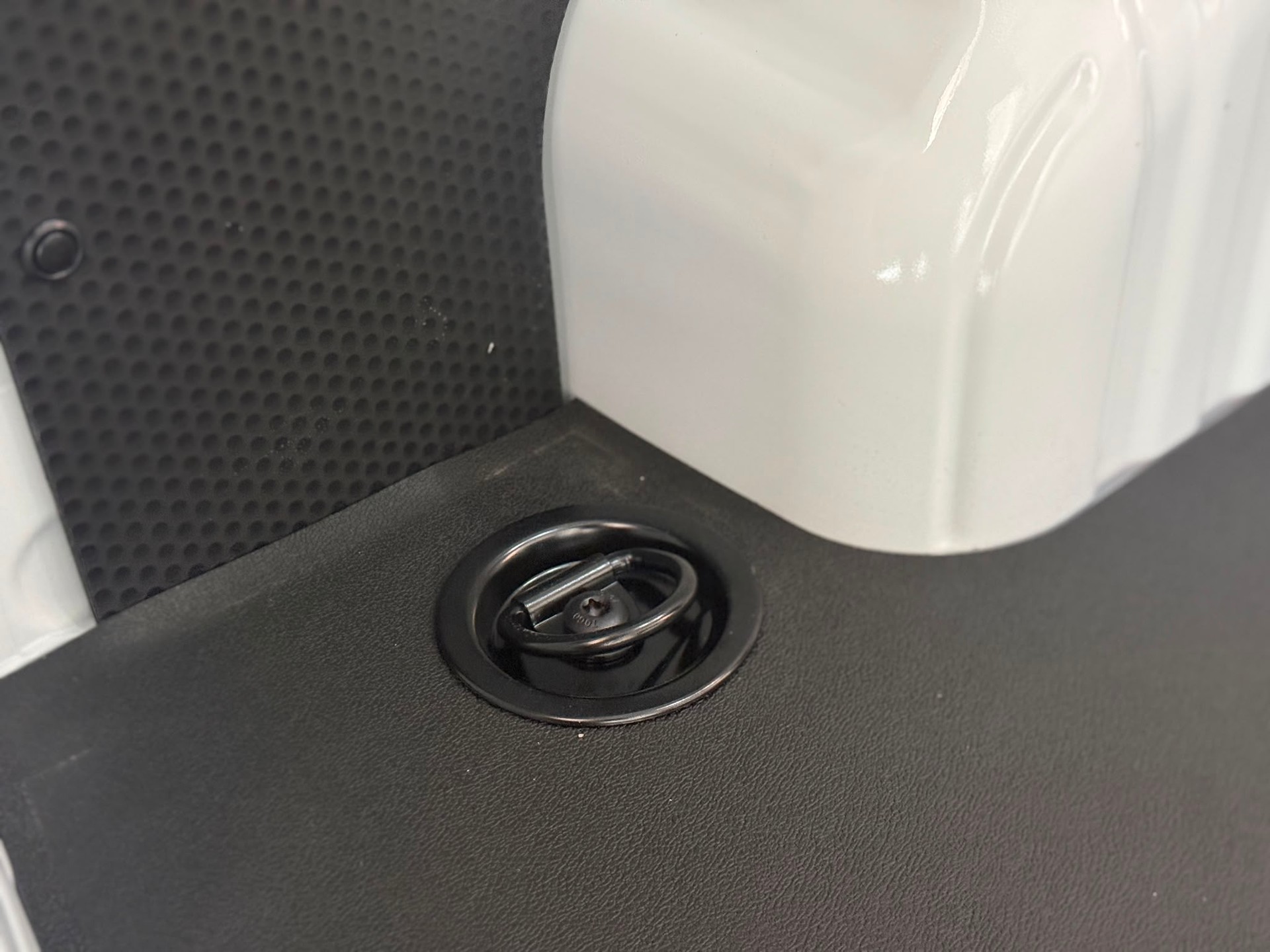 MAXUS Deliver 7 2.0D L1-image-31