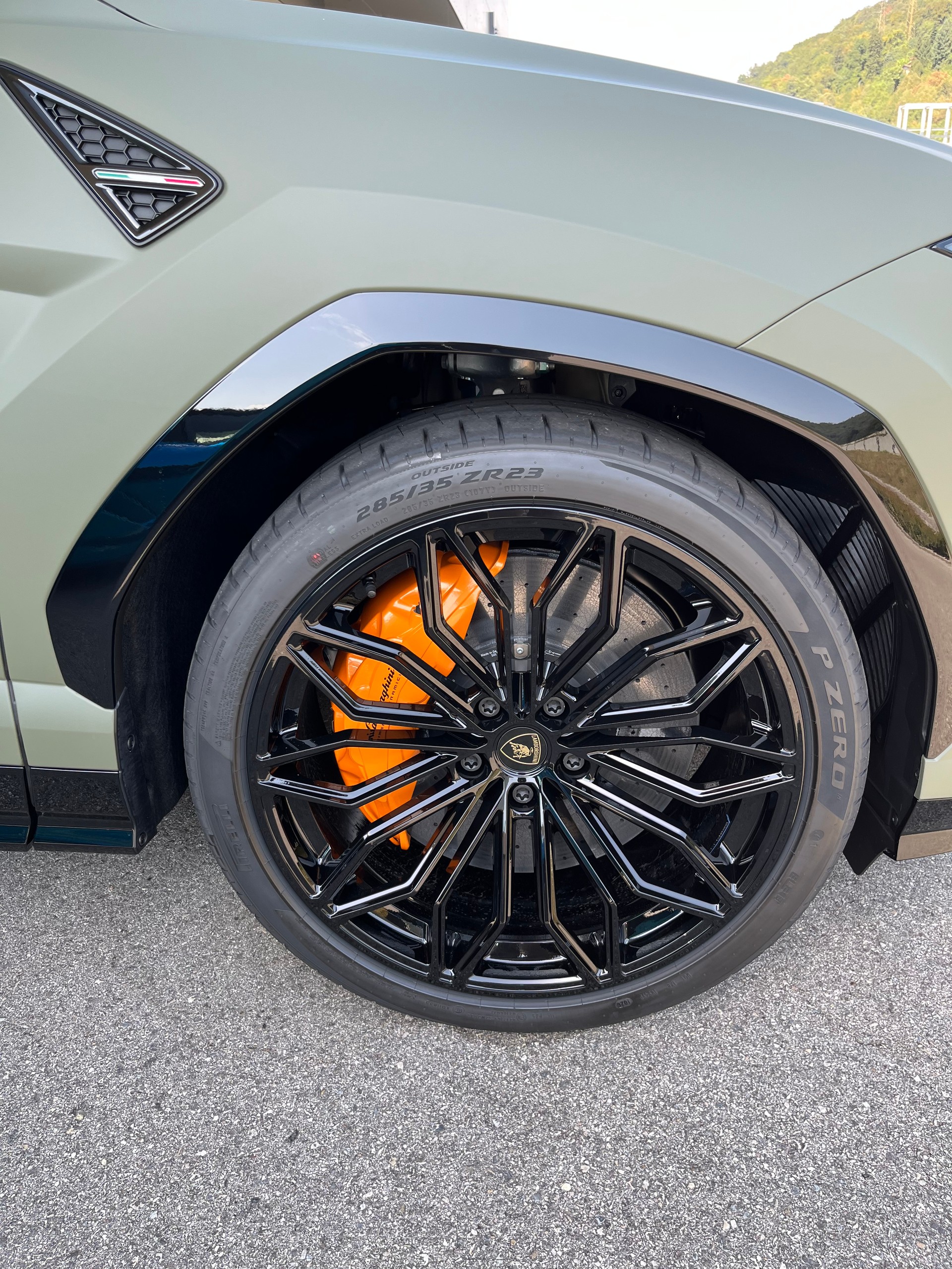 LAMBORGHINI Urus SE MY26 Lamborghini Lugano-image-3