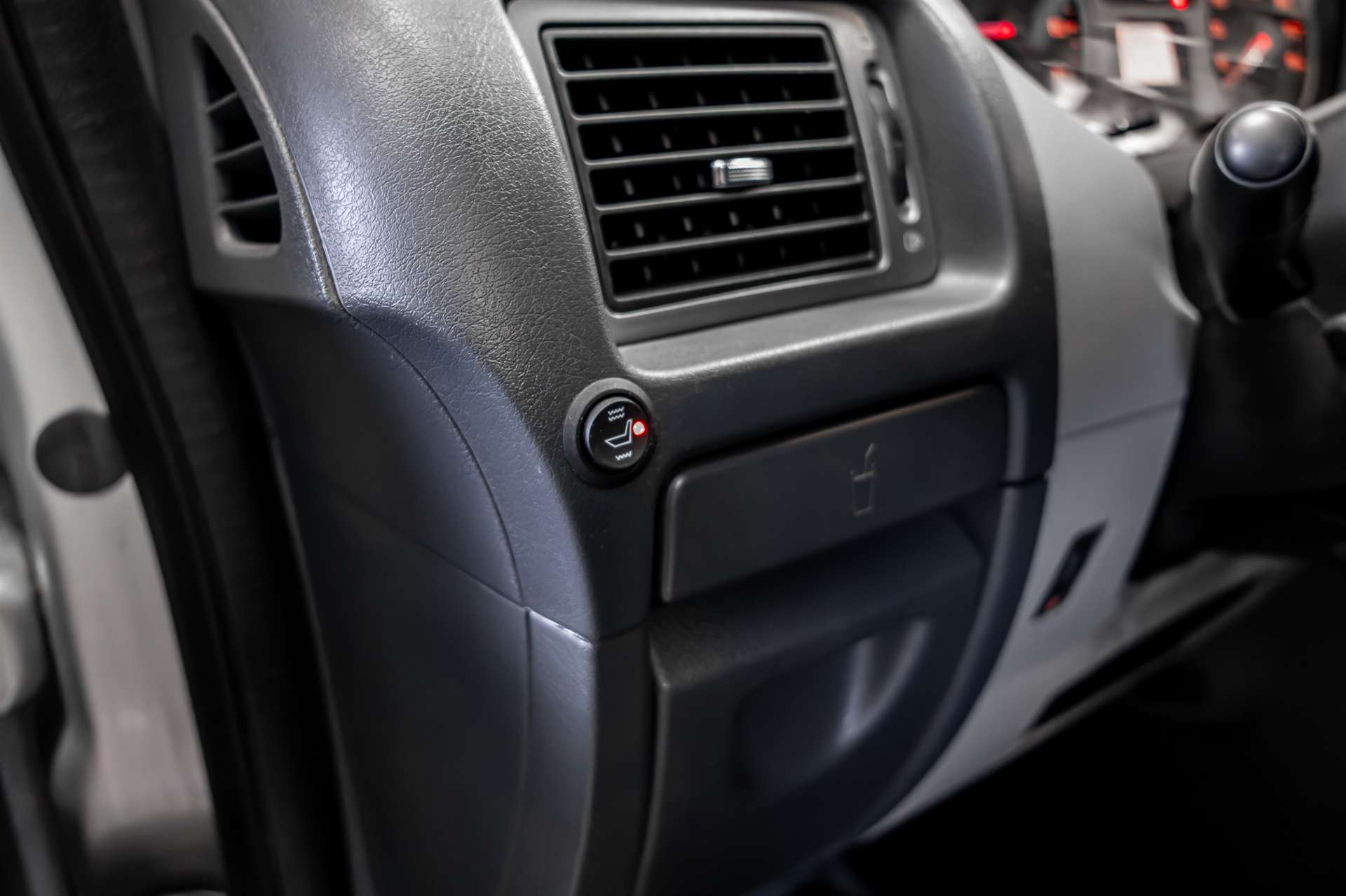 PEUGEOT Expert Tepee 2.0 HDi A Allure L2-image-15