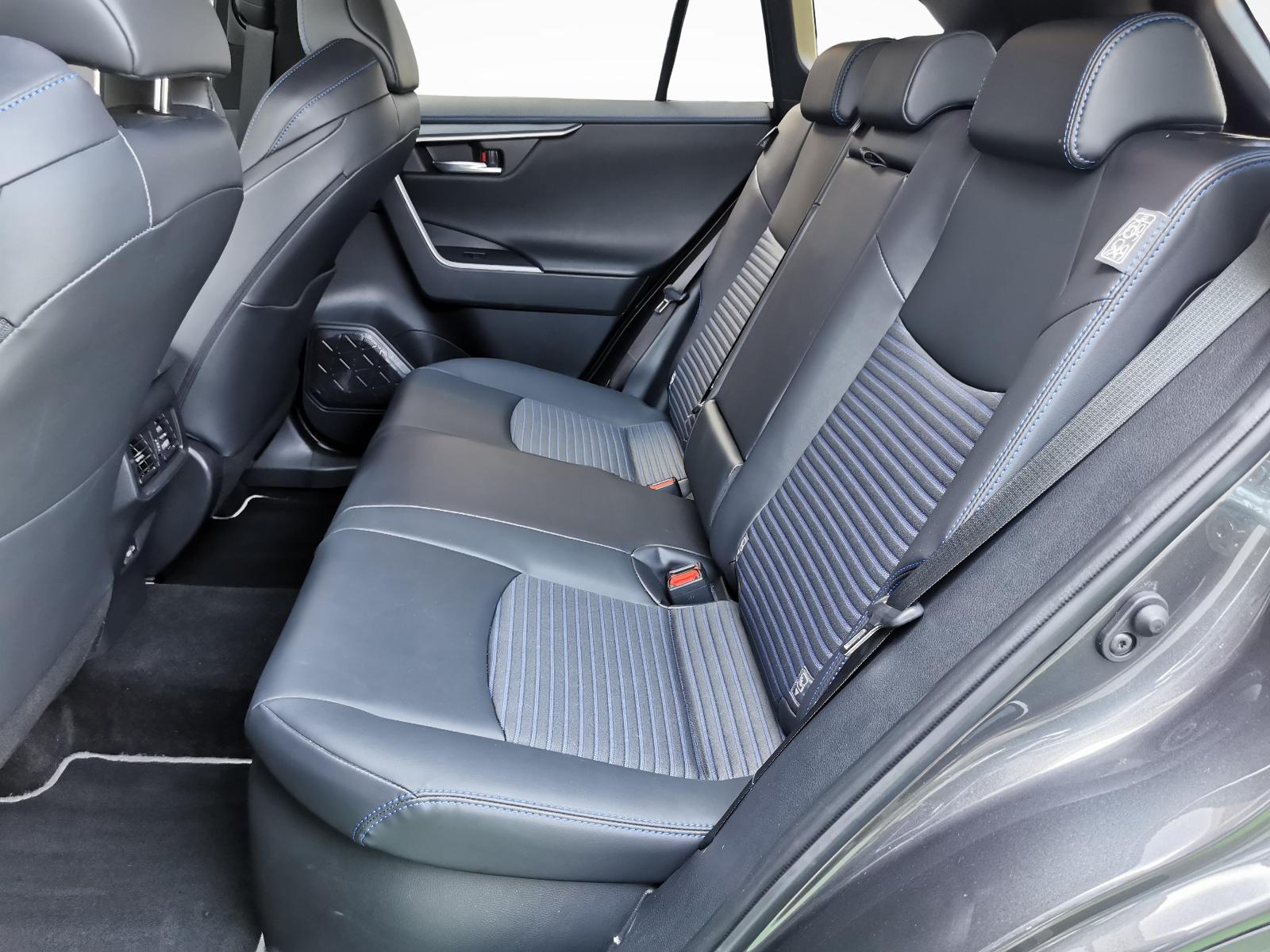 TOYOTA RAV4 2.5 HEV Style-image-7