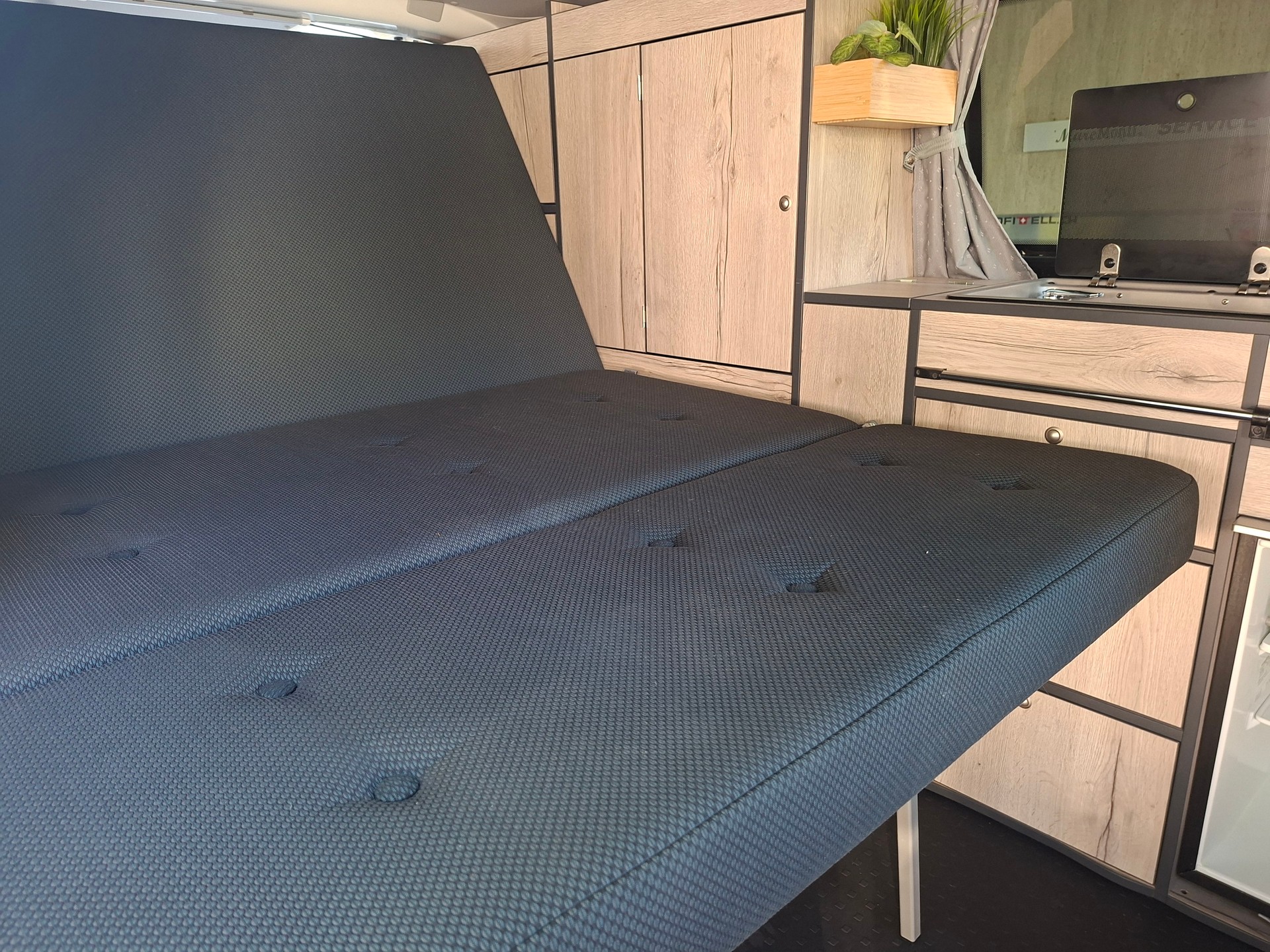 VW T6 2.0 TDI MareMonti COMFORT Camper 5Sitze-image-16