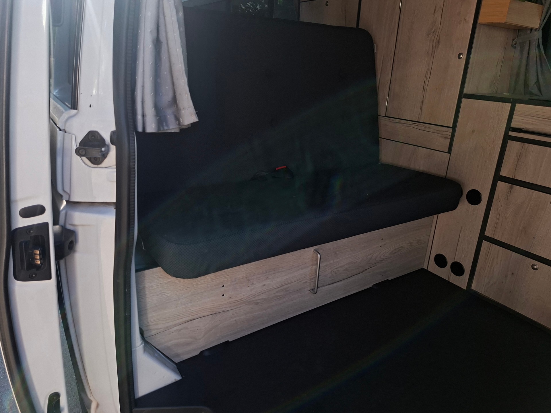 VW T6 2.0 TDI MareMonti COMFORT Camper 5Sitze-image-9