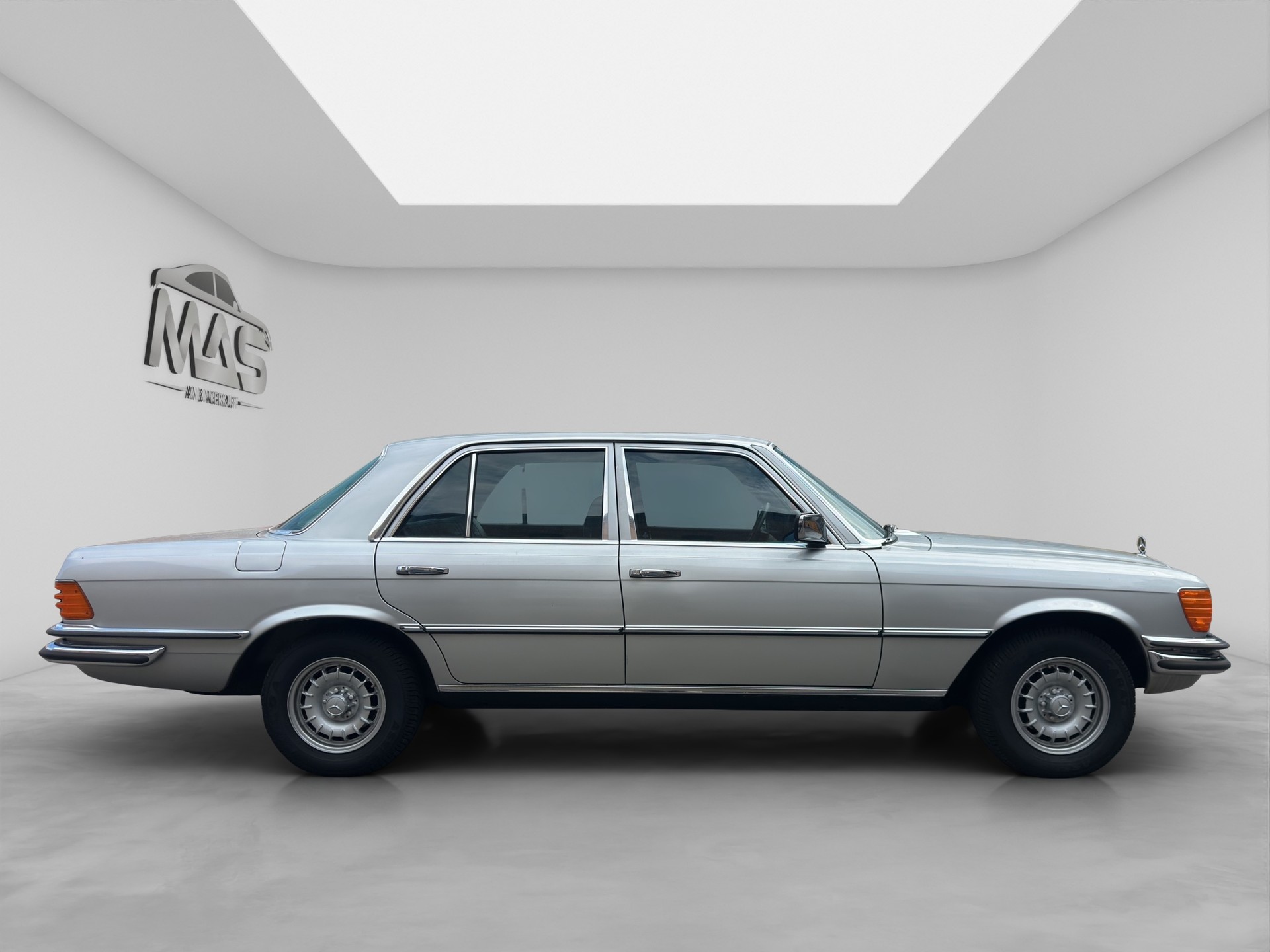 MERCEDES-BENZ 280 SE Automatic-image-6