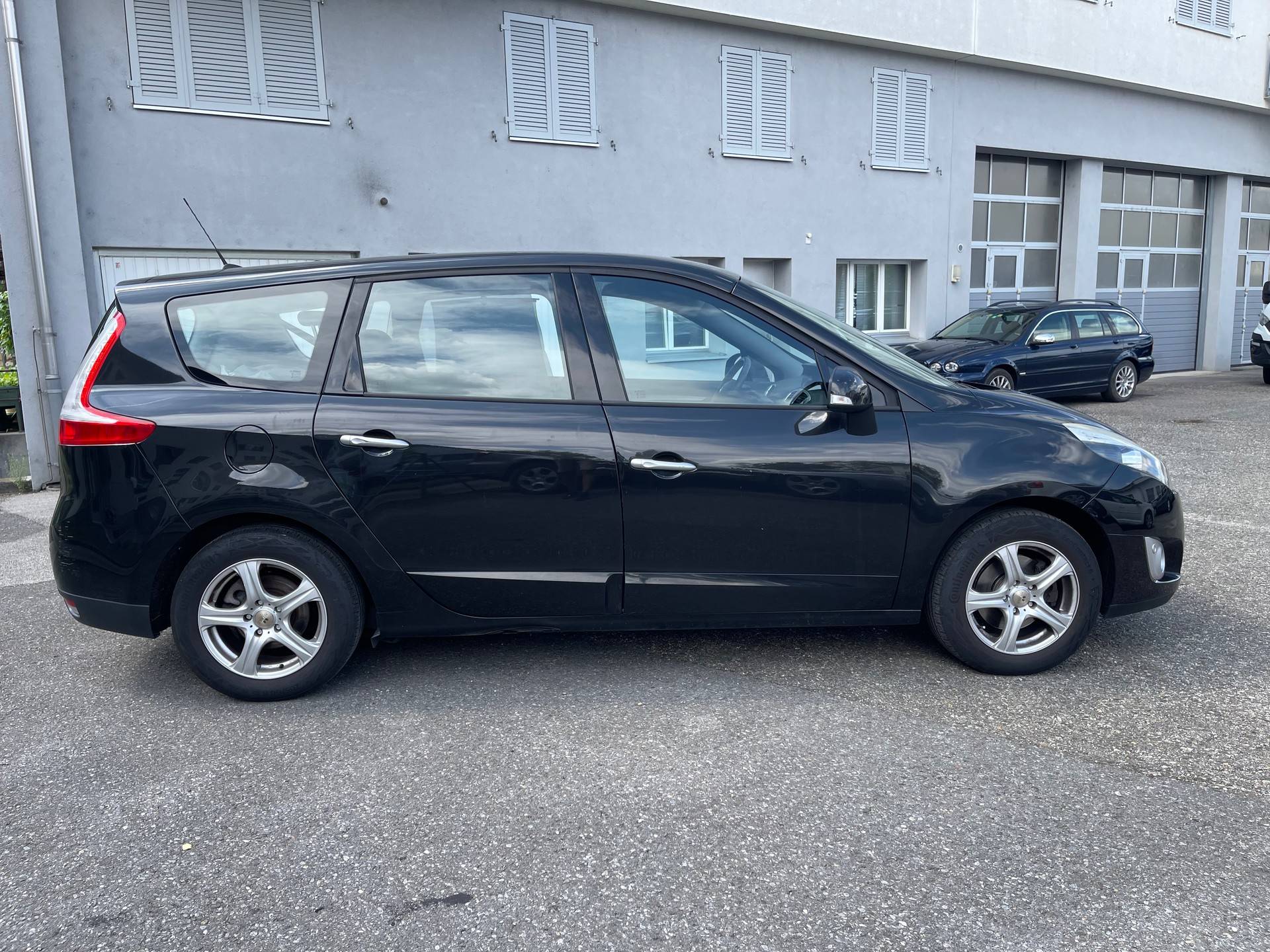 RENAULT Grand Scénic 1.4 16V Turbo Expression-image-5