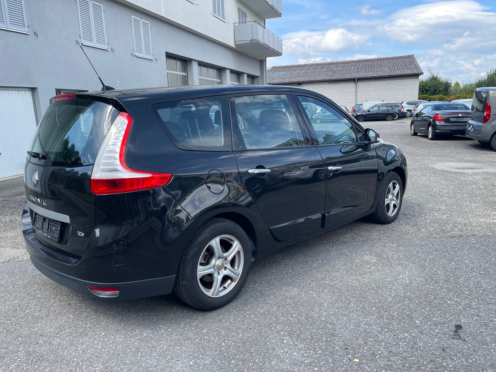 RENAULT Grand Scénic 1.4 16V Turbo Expression-image-4