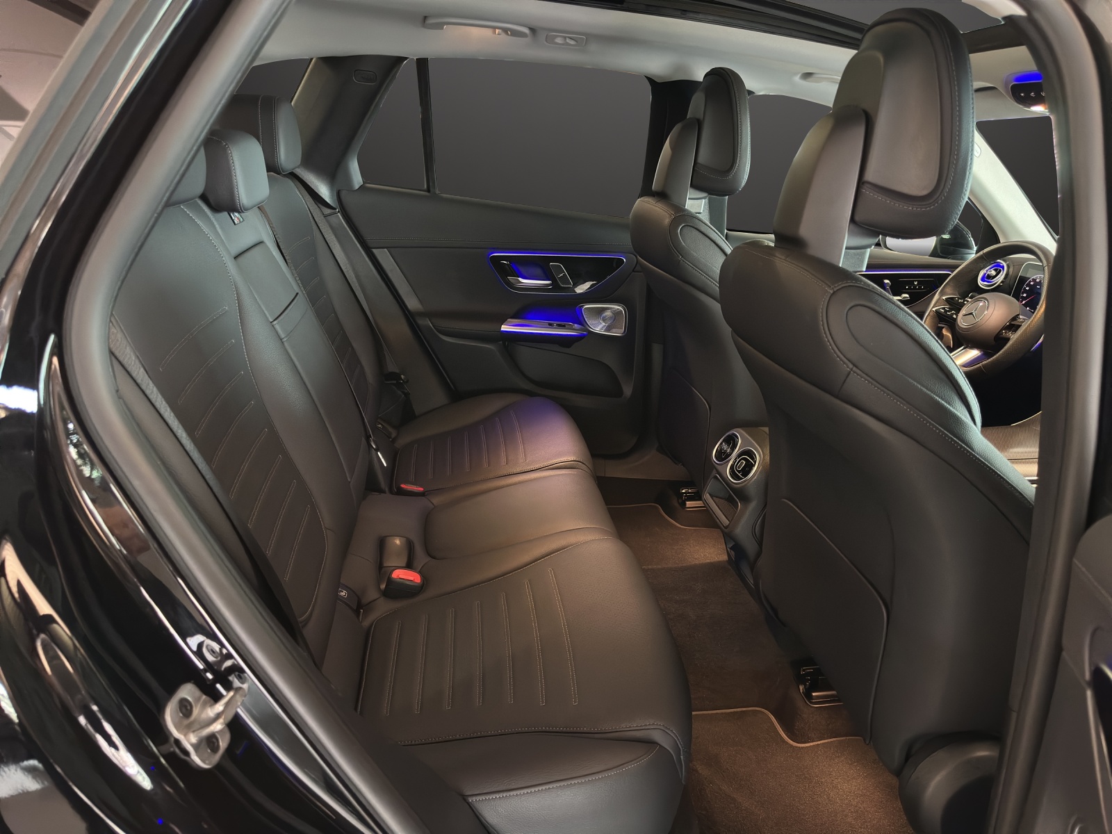 MERCEDES-BENZ GLC 300 e 4M 9G-Tronic-image-11
