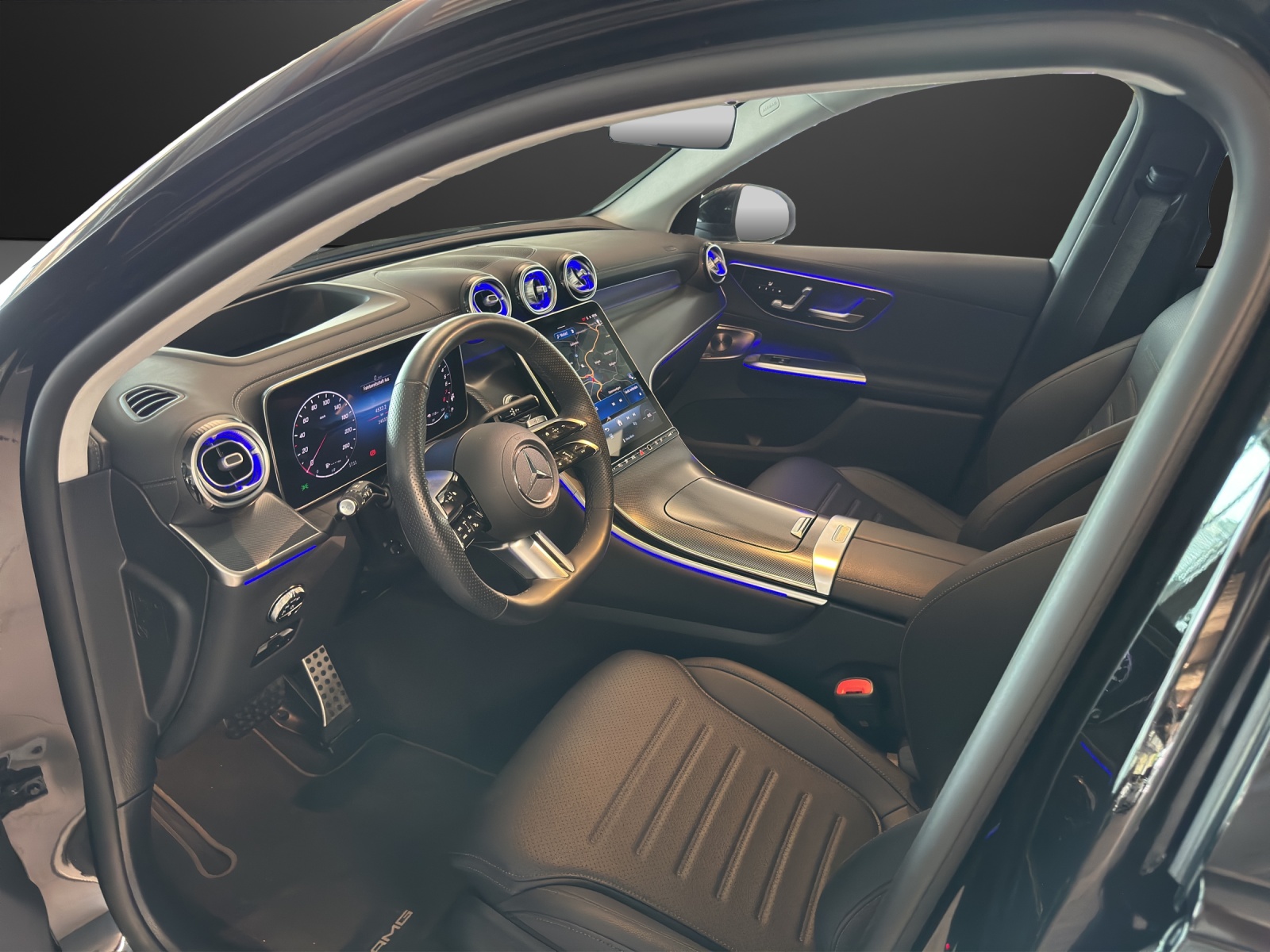 MERCEDES-BENZ GLC 300 e 4M 9G-Tronic-image-8