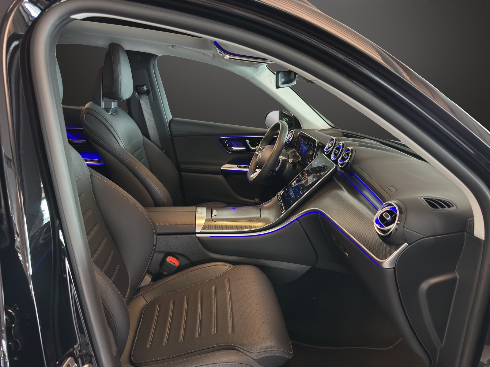 MERCEDES-BENZ GLC 300 e 4M 9G-Tronic-image-10