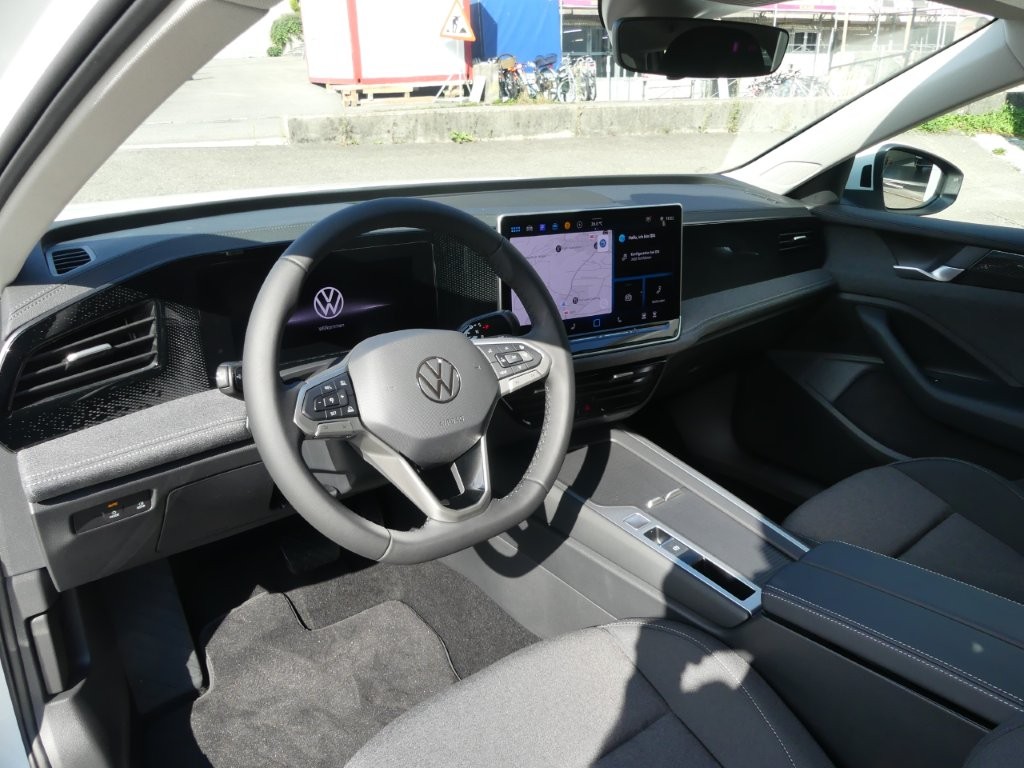 VW Passat Variant 2.0 TDI evo Basis DSG-image-6