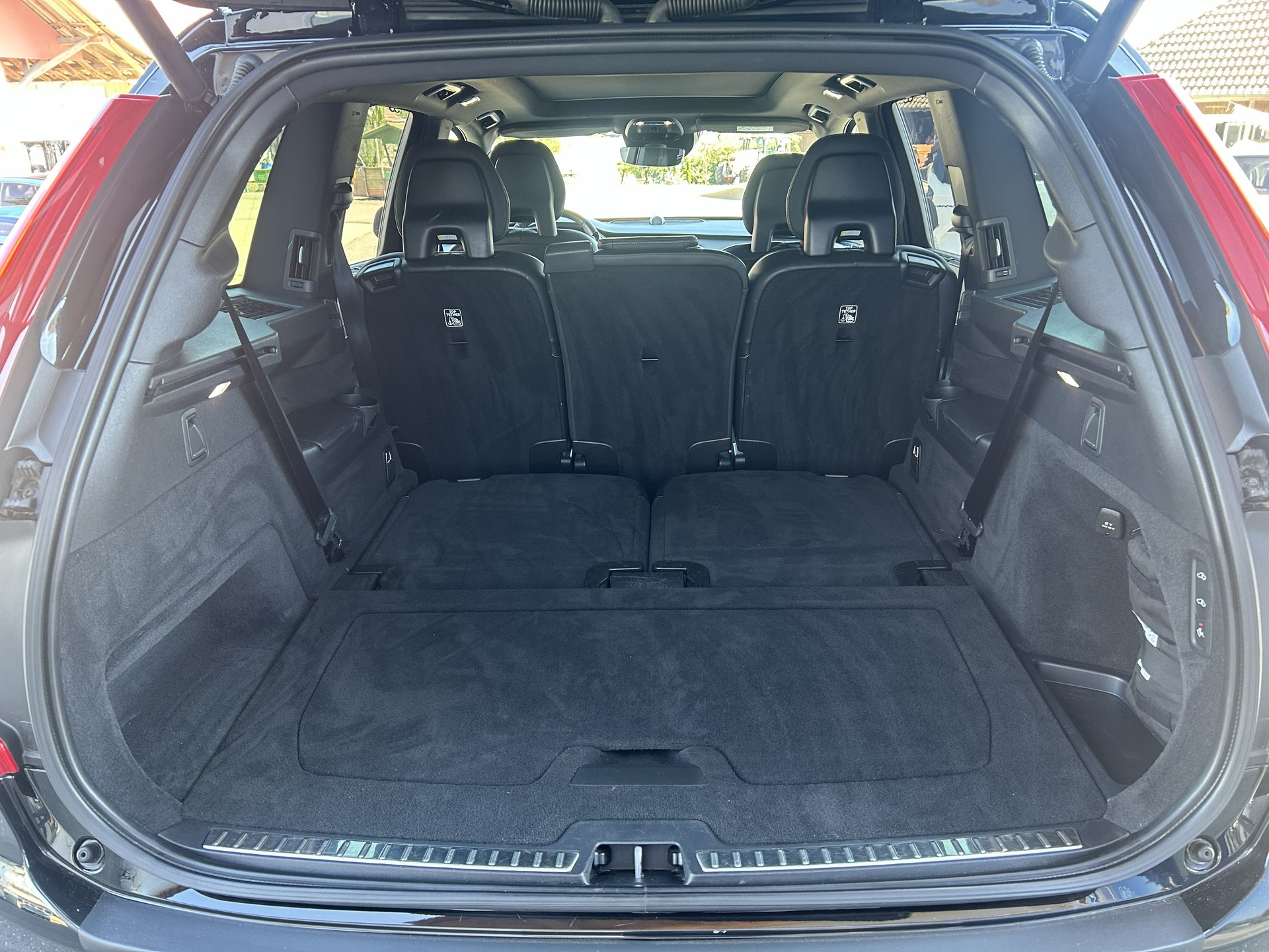 VOLVO XC90 T8 eAWD R-Design Geartronic-image-7