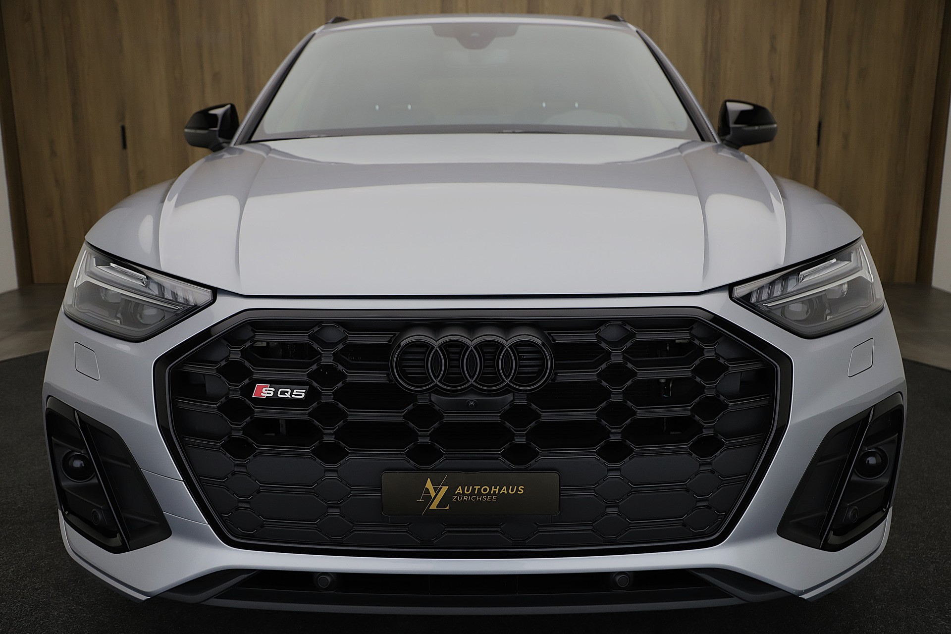 AUDI SQ5 TDI quattro tiptronic-image-1