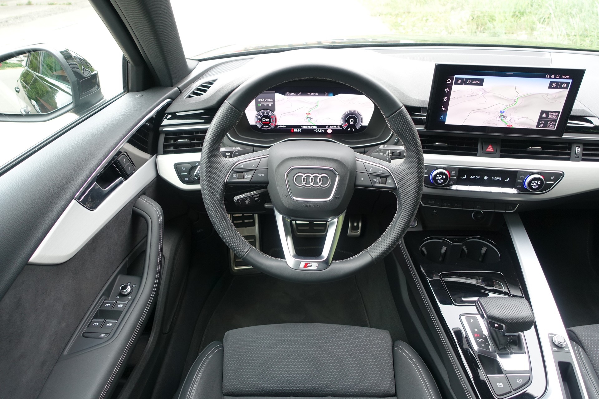 AUDI dition plus 40 TFSI 2x S line S-tronic quattro-image-4