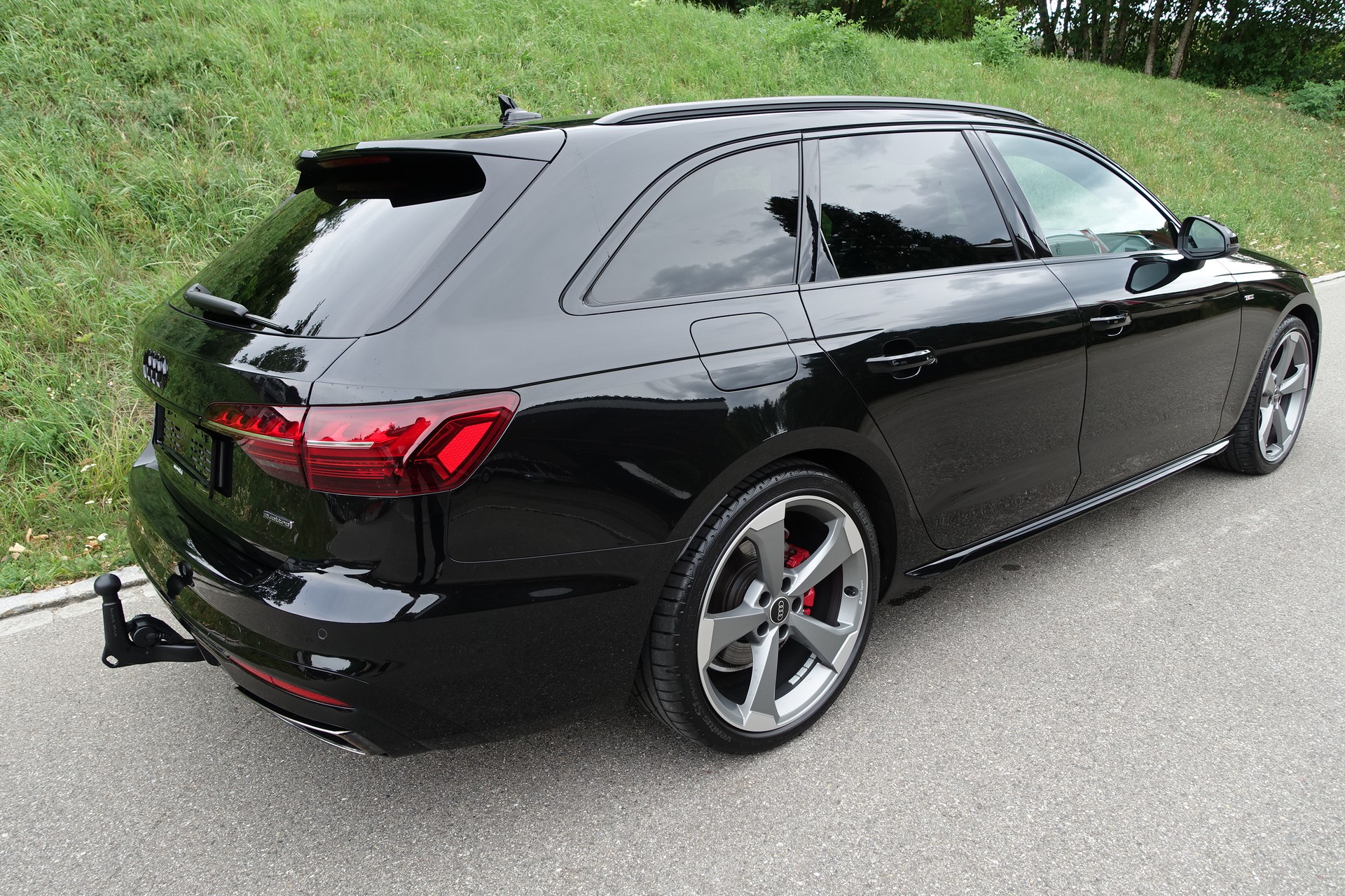 AUDI dition plus 40 TFSI 2x S line S-tronic quattro-image-15