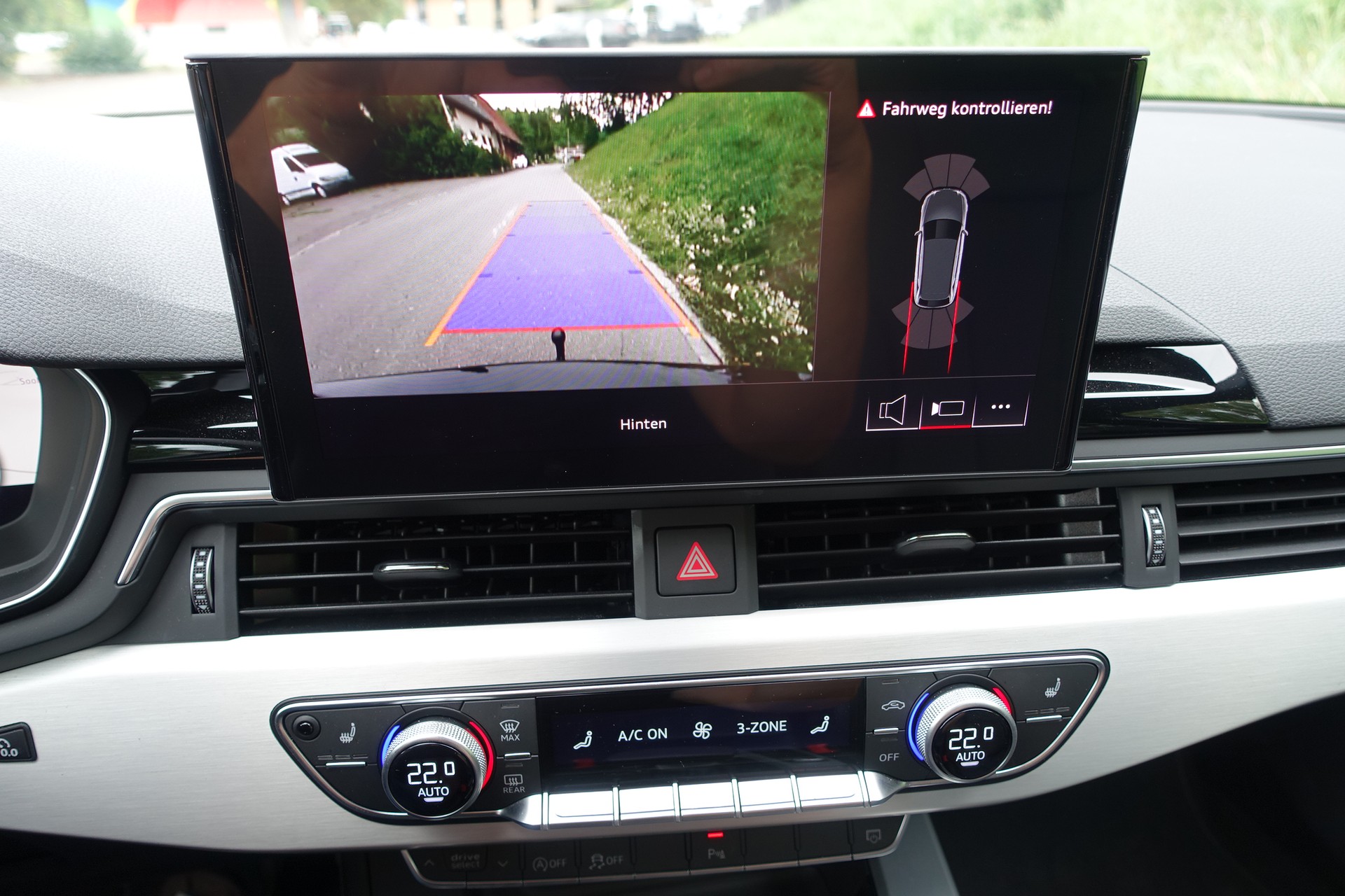 AUDI dition plus 40 TFSI 2x S line S-tronic quattro-image-9