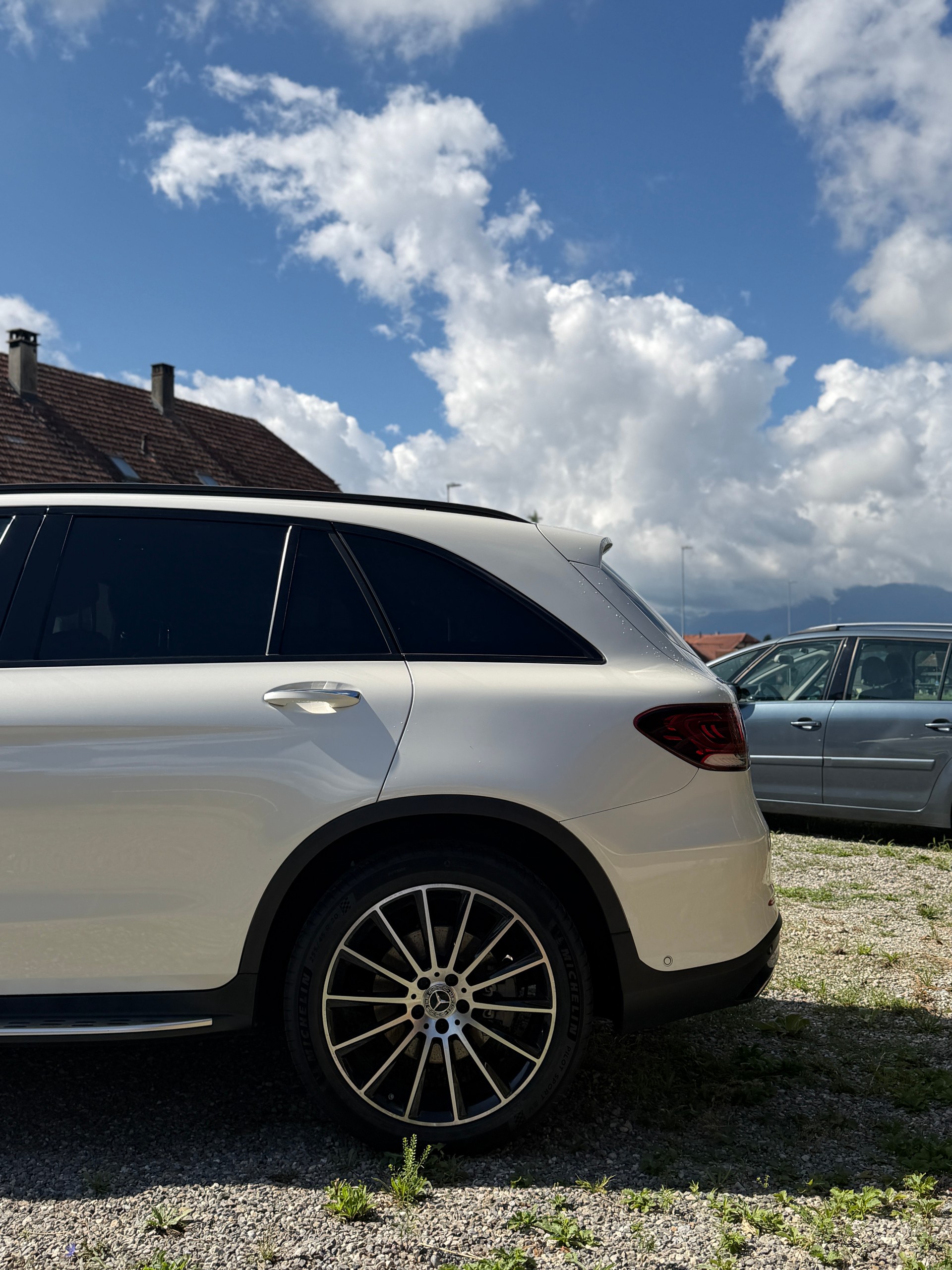 MERCEDES-BENZ GLC 300 d AMG Line 4Matic 9G-Tronic-image-31