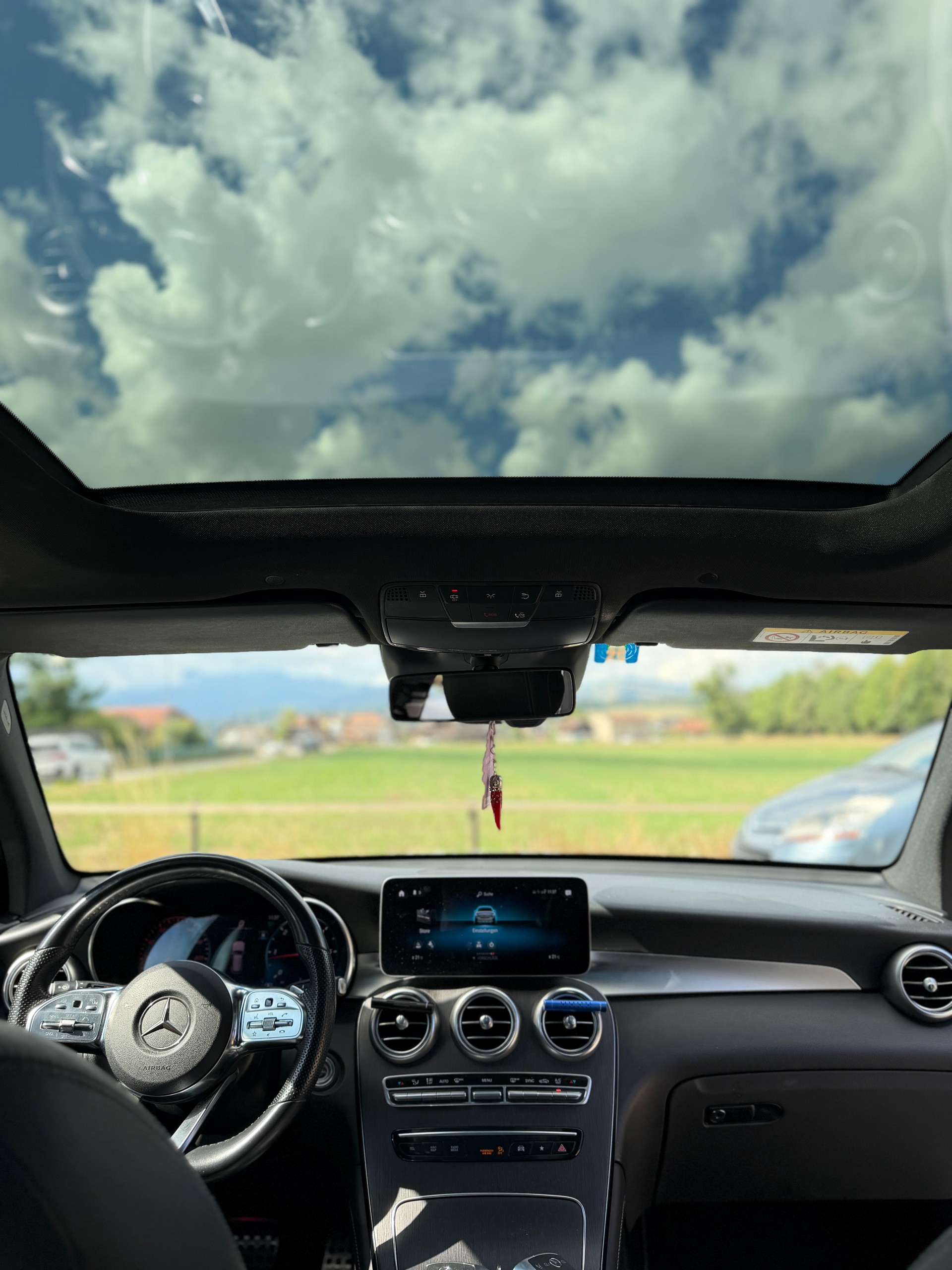 MERCEDES-BENZ GLC 300 d AMG Line 4Matic 9G-Tronic-image-9