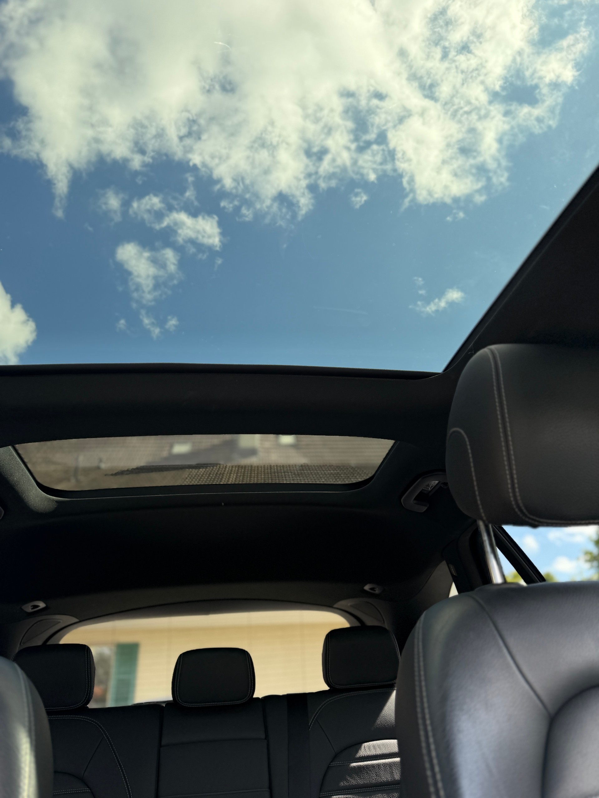 MERCEDES-BENZ GLC 300 d AMG Line 4Matic 9G-Tronic-image-29