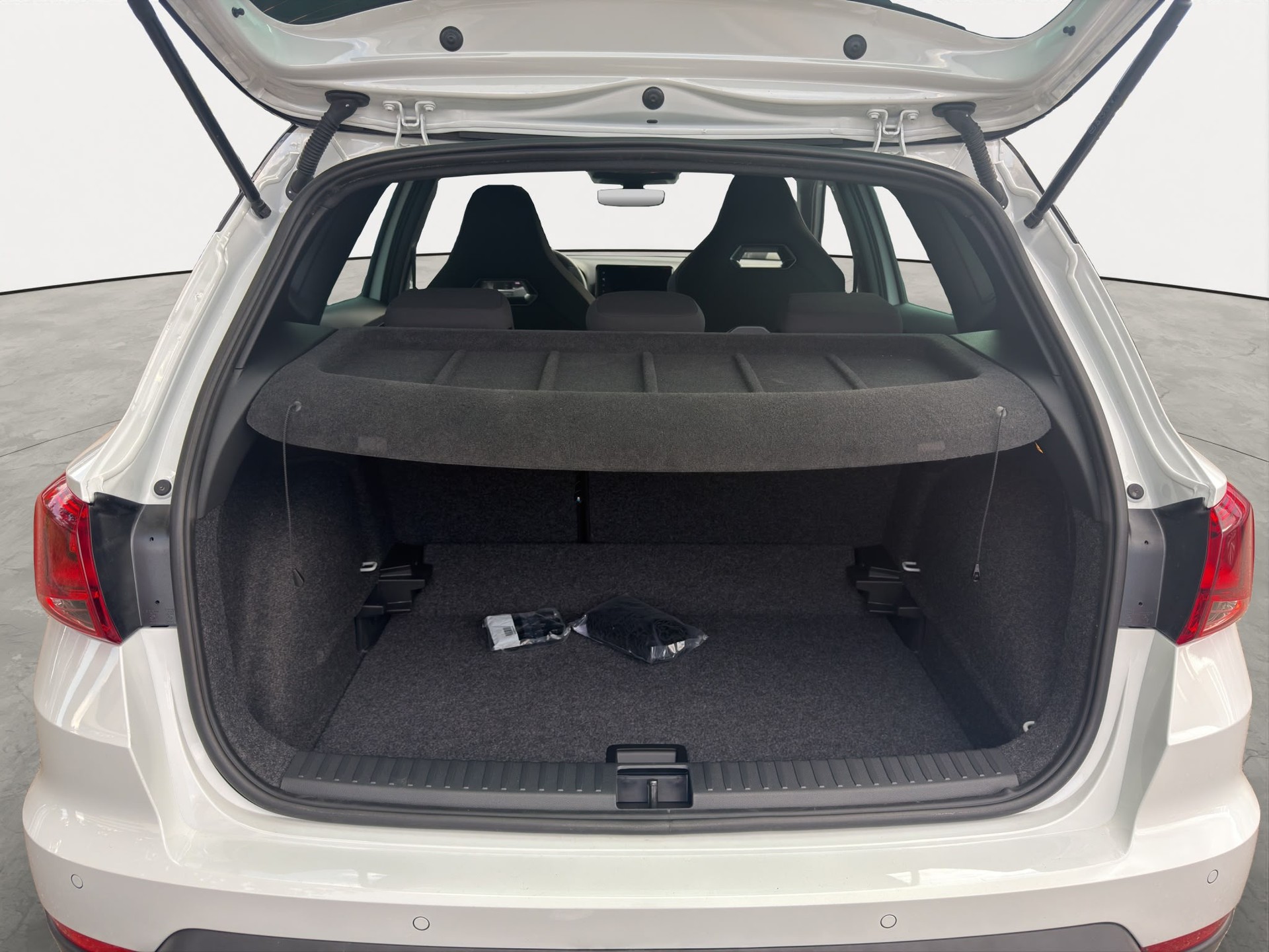 SEAT Arona 1.0 TSI Eco FR DSG-image-8