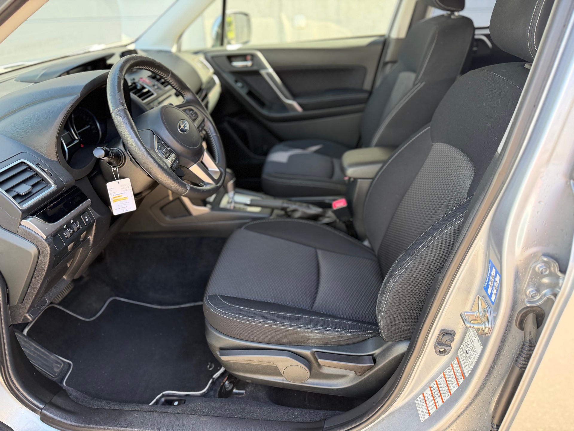 SUBARU Forester 2.0i Swiss Lineartronic-image-7
