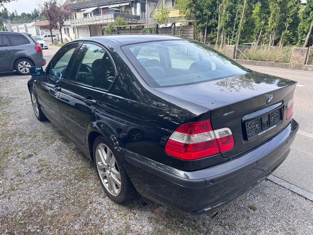 BMW 318i-image-4