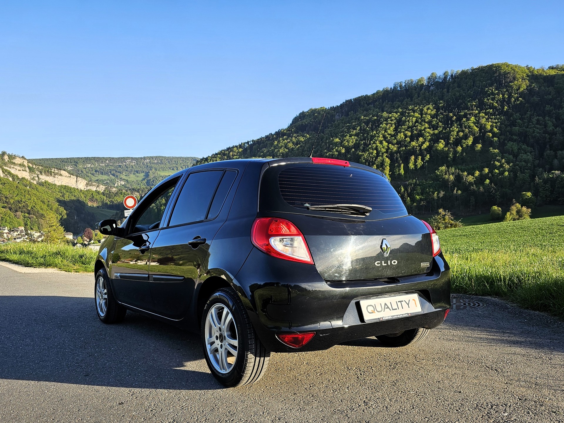 RENAULT Clio 1.2 16V Collection-showroom-element-2