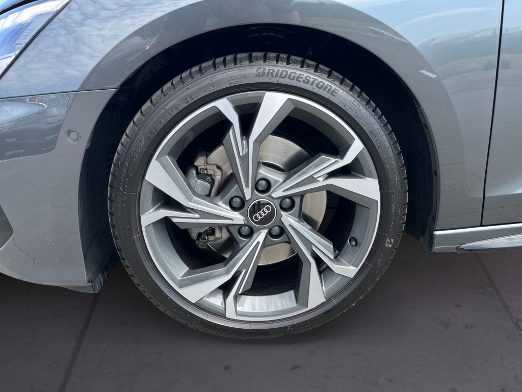 AUDI A3 Sportback 35 TFSI S line Attraction S-tronic-image-8