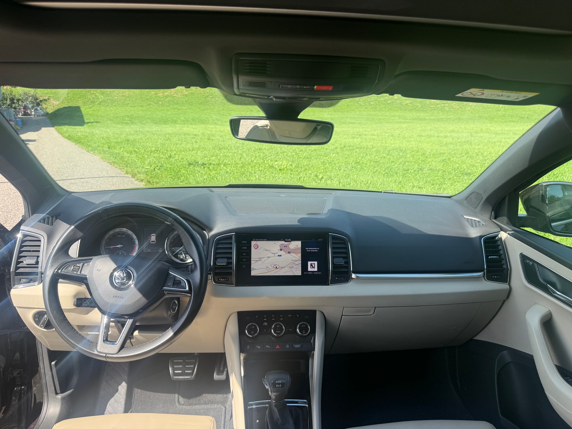 SKODA Karoq 2.0 TDI CR Style 4x4 DSG ( MIT AHK -STANDHEIZUNG )-image-10