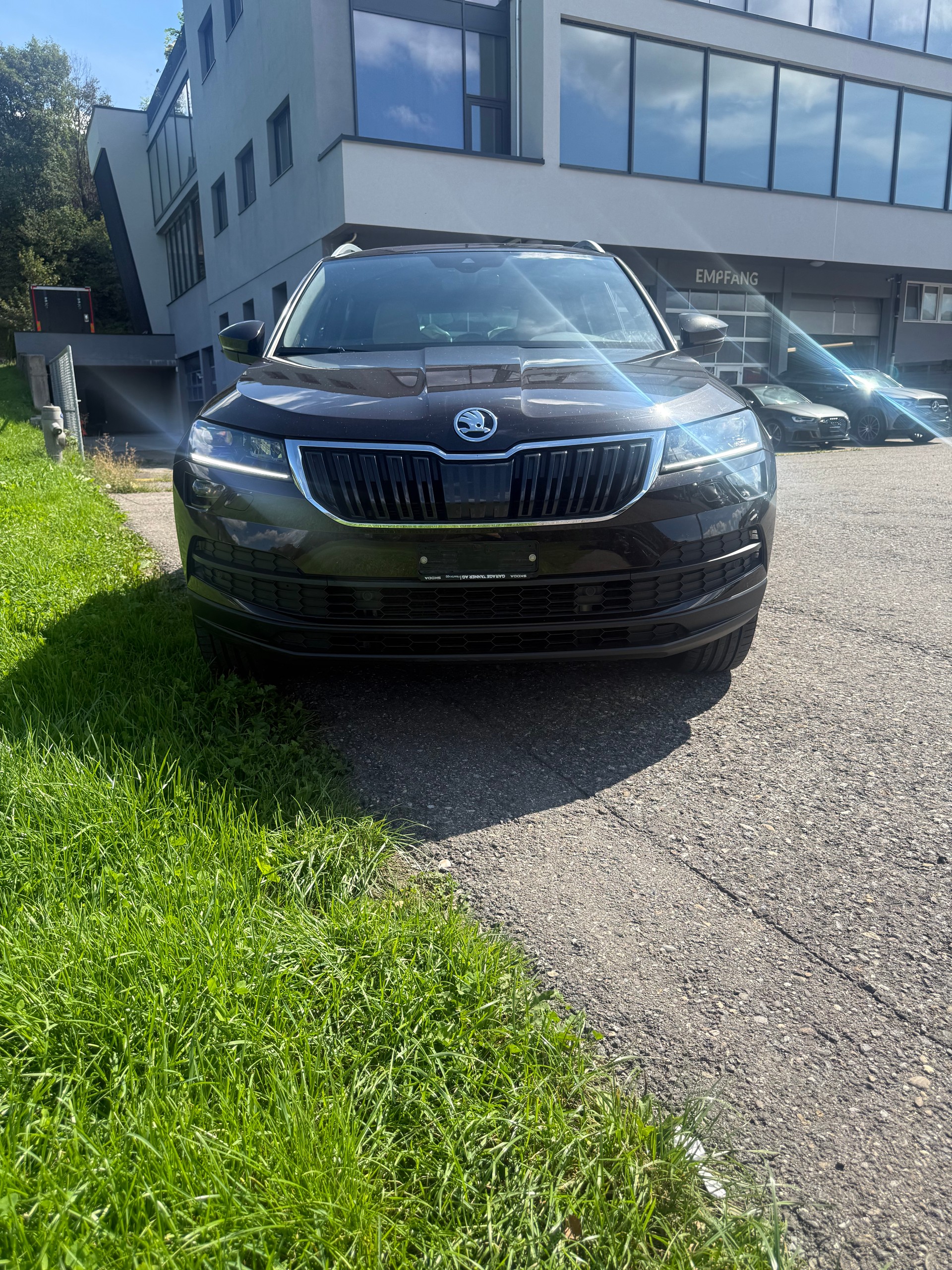 SKODA Karoq 2.0 TDI CR Style 4x4 DSG ( MIT AHK -STANDHEIZUNG )-image-5