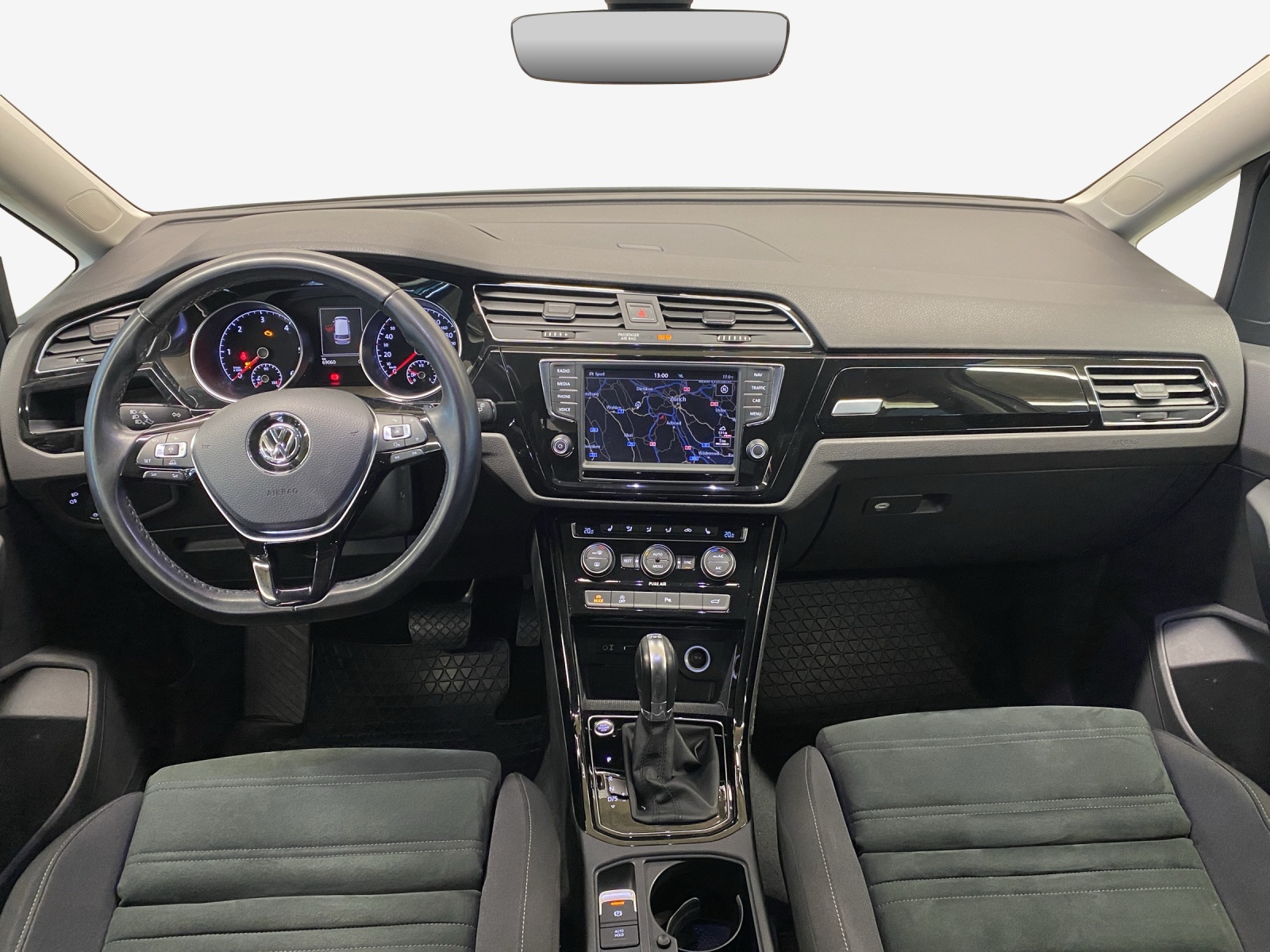 VW Touran Highline BlueMotion Technology-image-8