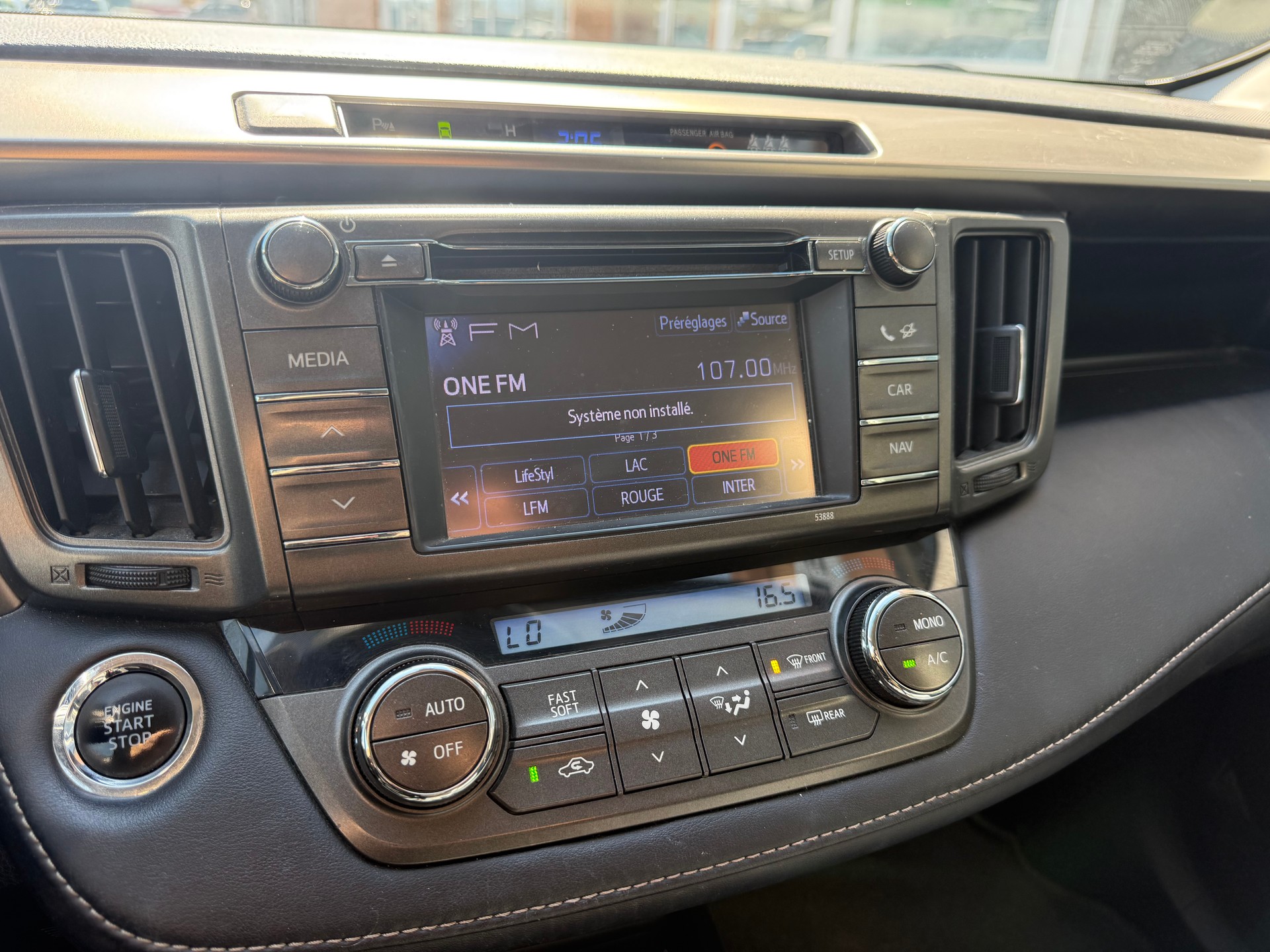 TOYOTA RAV-4 2.2D-4D Sol Premium-image-10