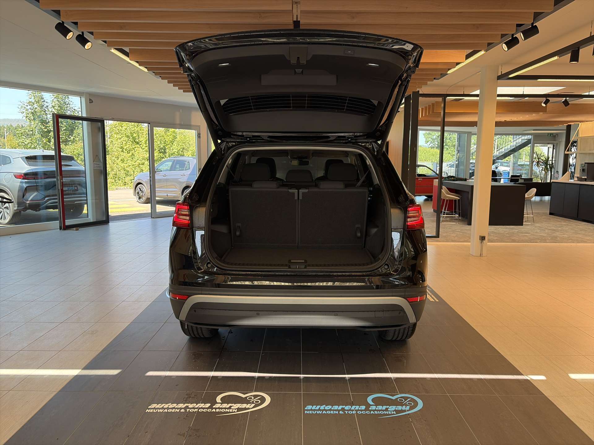 SKODA Kodiaq 2.0 TDi Selection 4x4 7-Plätzer DSG-Automat-image-6