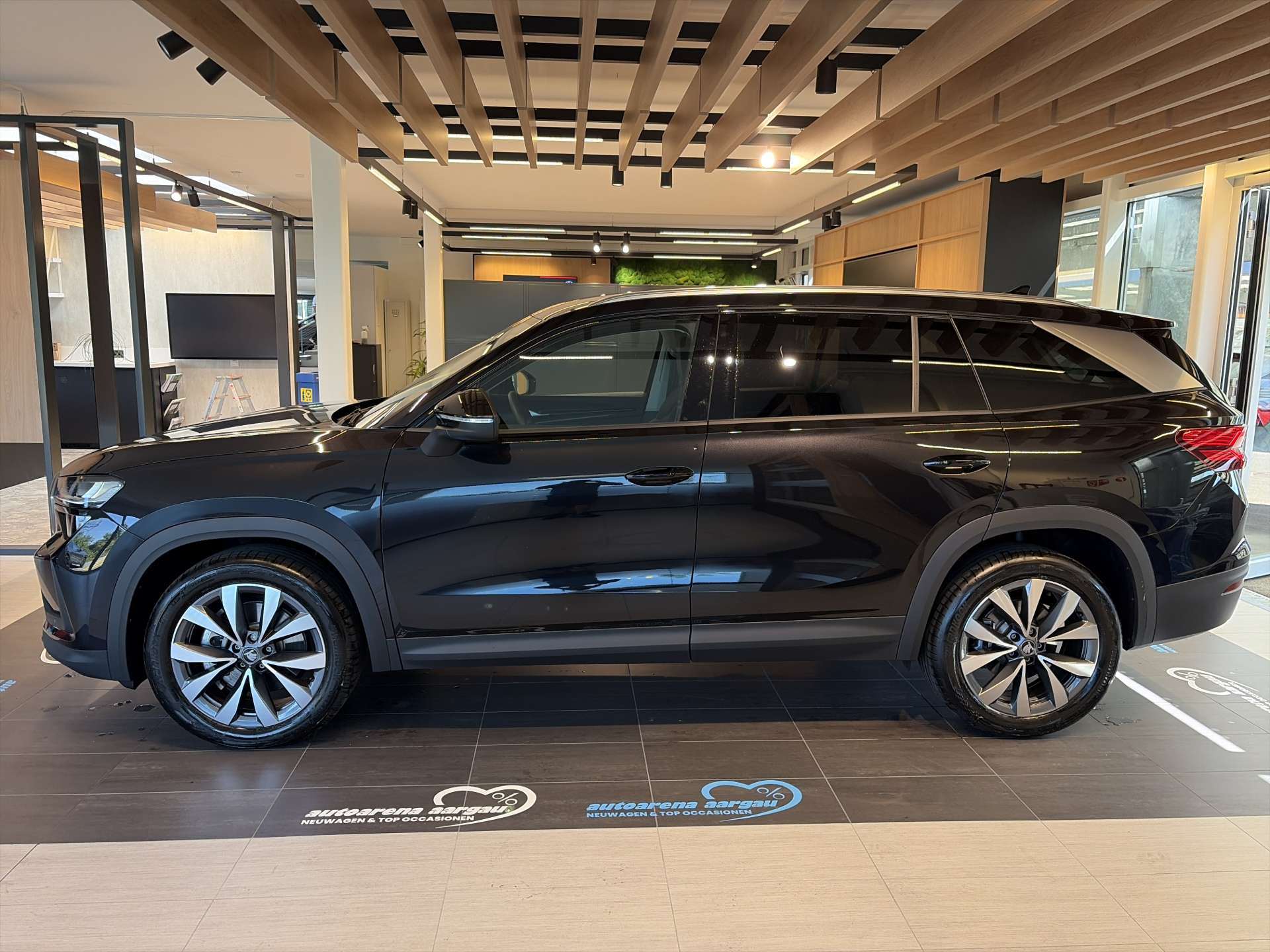 SKODA Kodiaq 2.0 TDi Selection 4x4 7-Plätzer DSG-Automat-image-10
