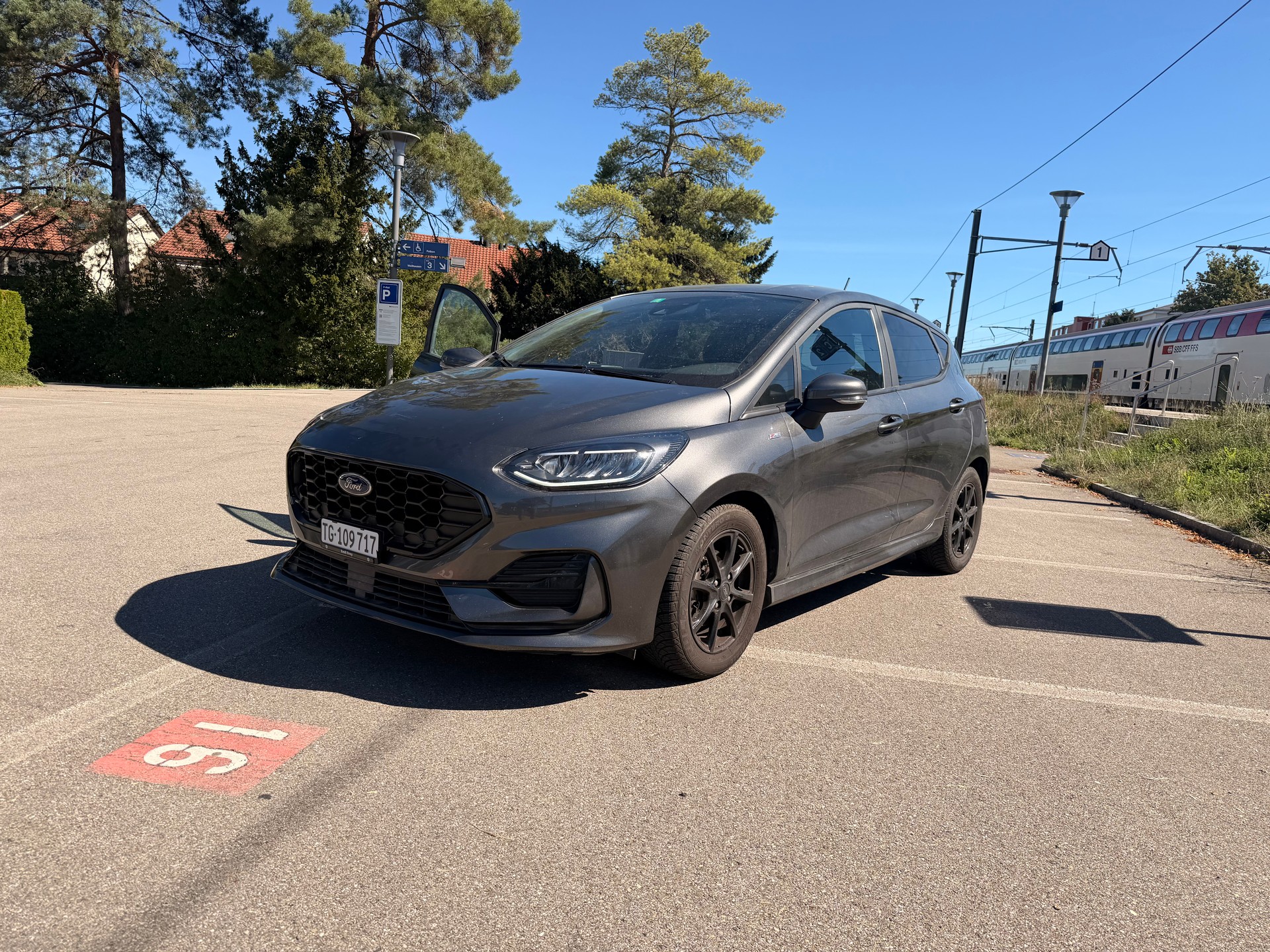 FORD 1.0 EcoB Hybrid ST-Line-image-0