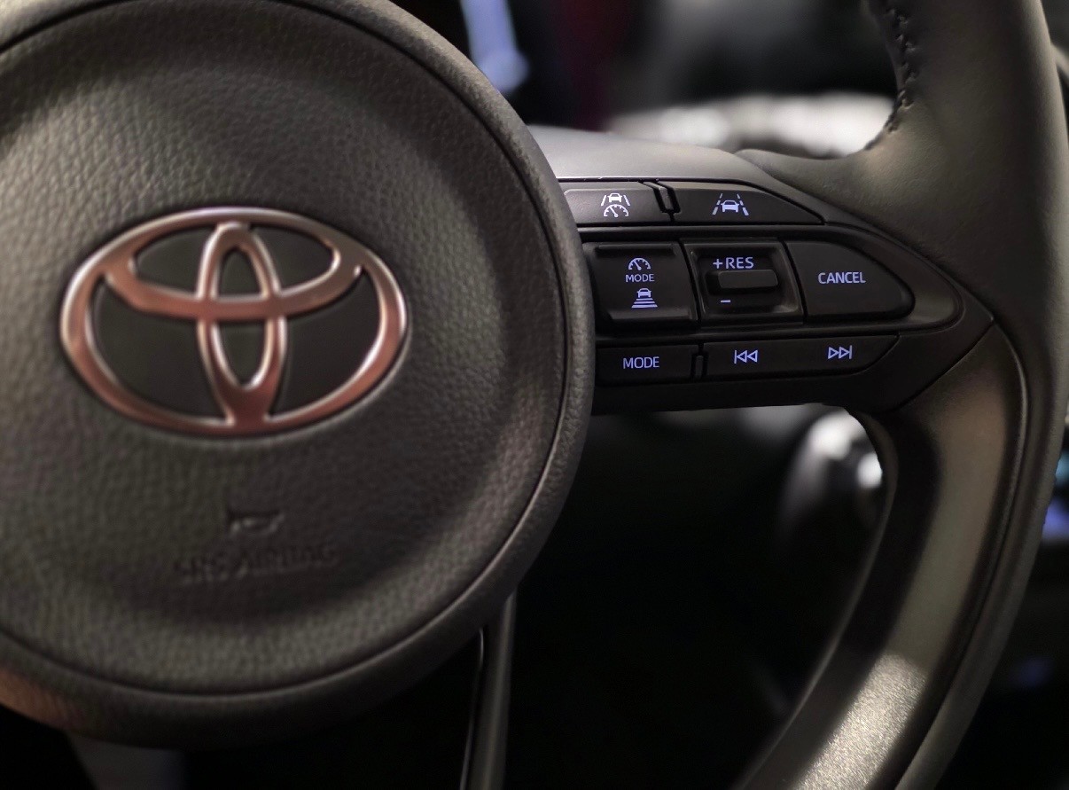 TOYOTA Yaris 1.5 VVT-i HSD CVT Teamplayer-image-4