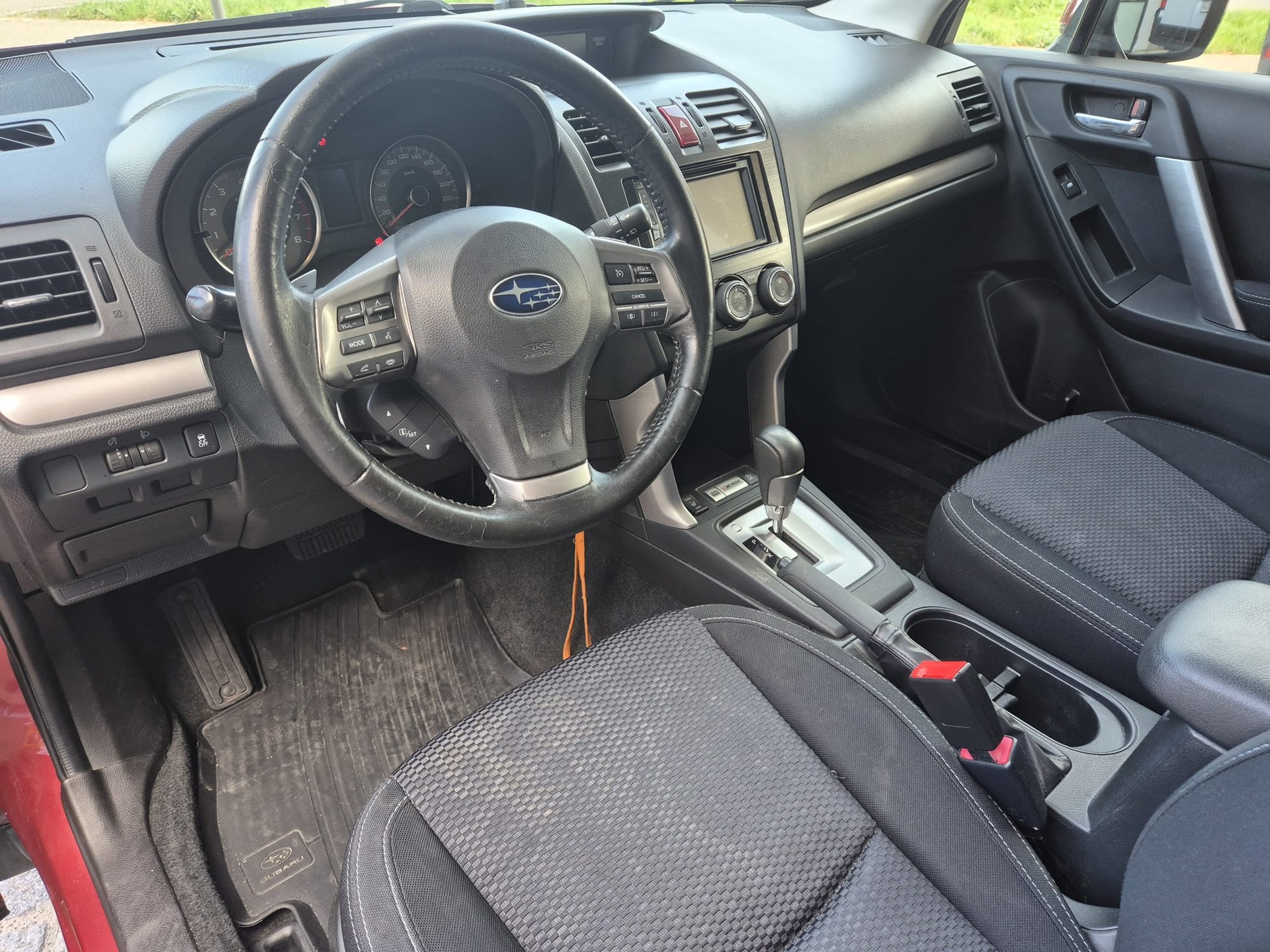 SUBARU Forester 2.0i Swiss Lineartronic-image-10