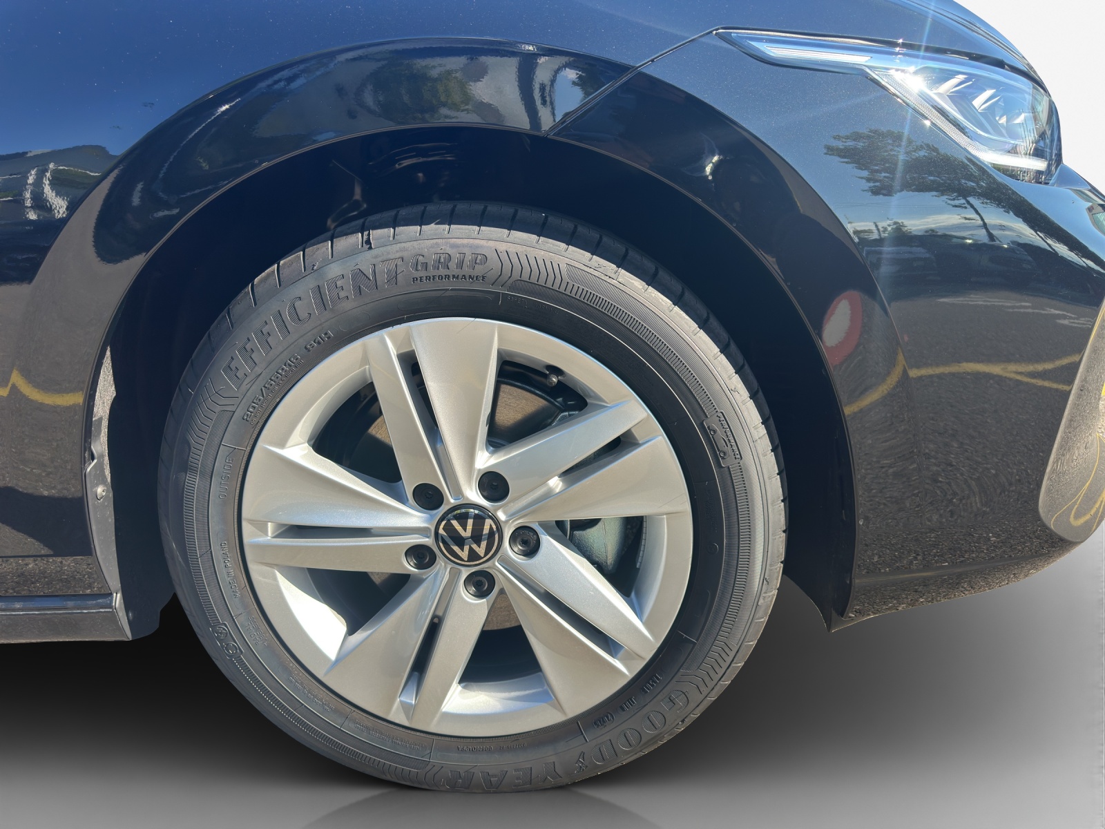 VW Golf 1.5 e TSI mHEV Value DSG-image-13