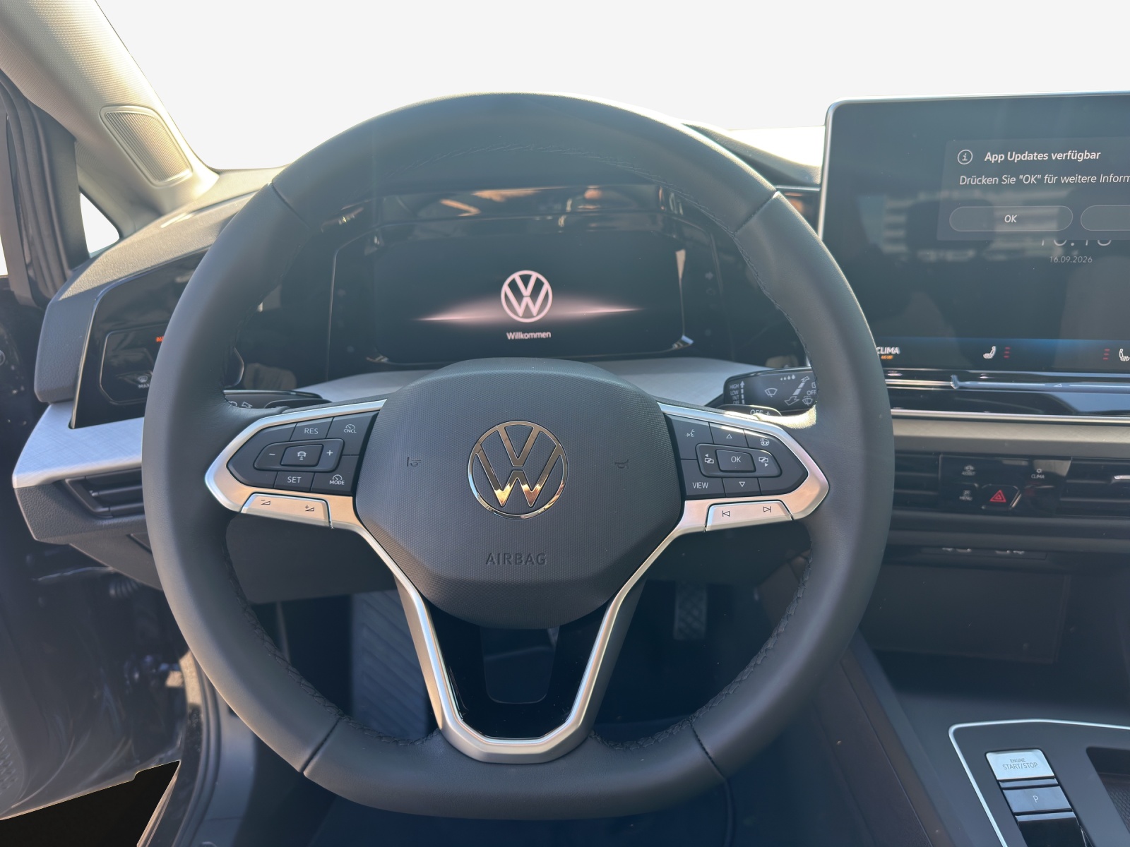 VW Golf 1.5 e TSI mHEV Value DSG-image-9