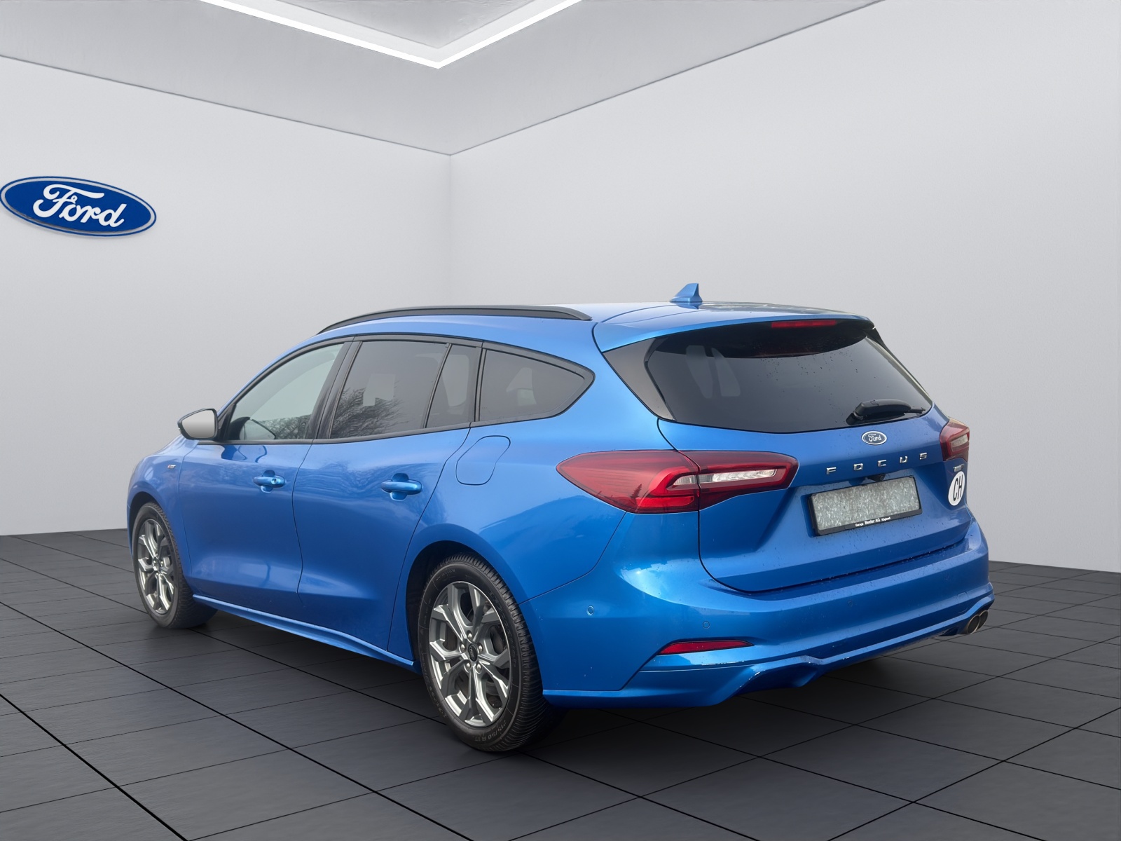 FORD Focus Station Wagon 1.0i EcoB Hybrid 155 ST-Line-image-6