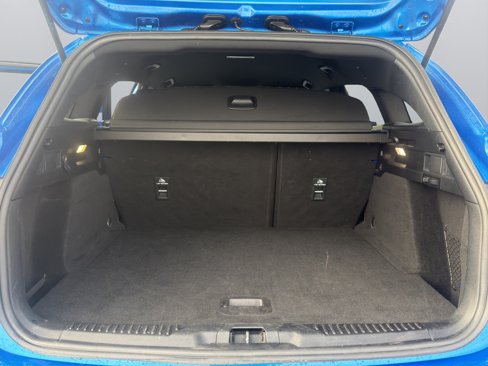 FORD Focus Station Wagon 1.0i EcoB Hybrid 155 ST-Line-image-15