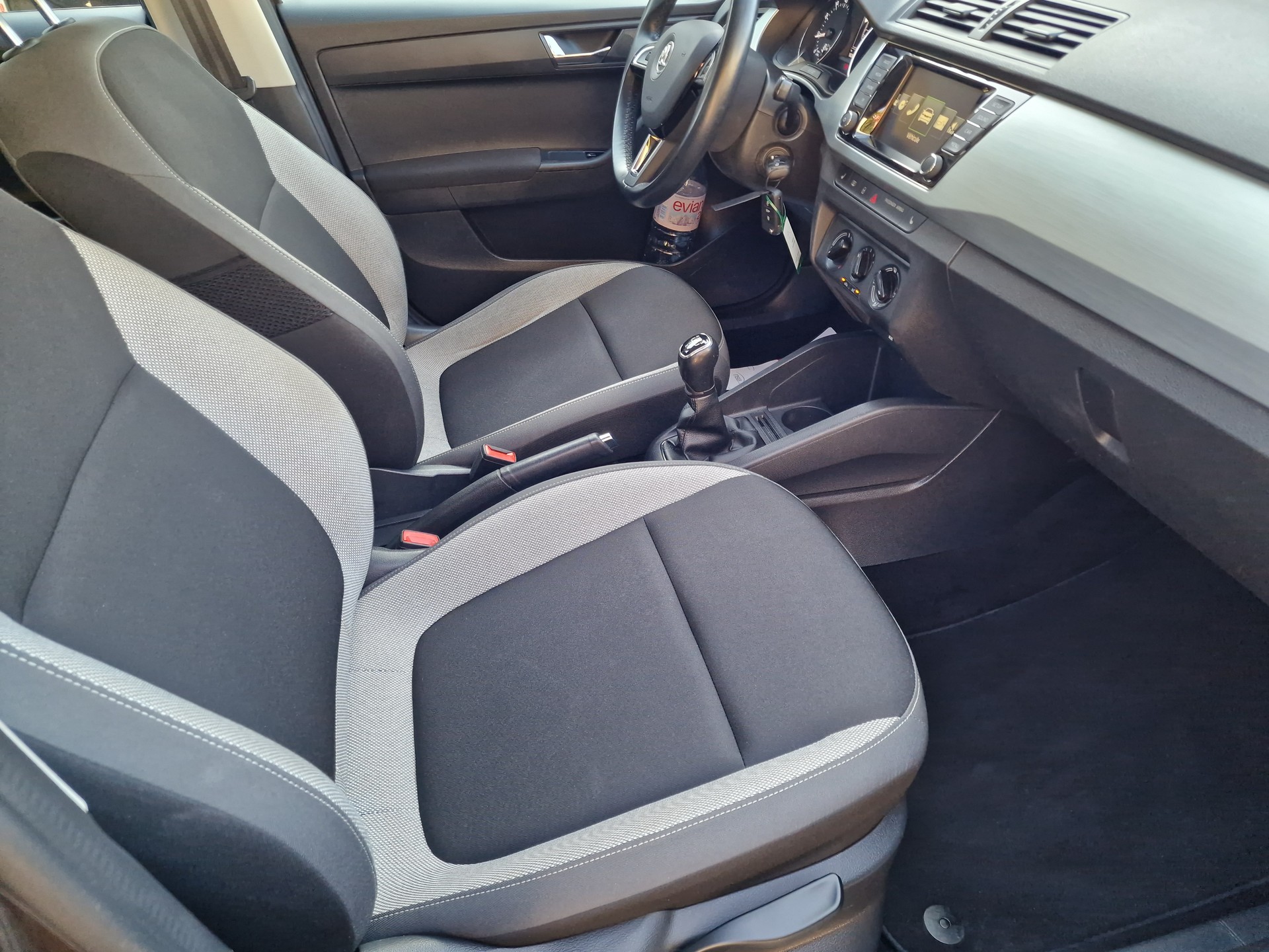 SKODA Fabia 1.2 TSI Ambition-image-7