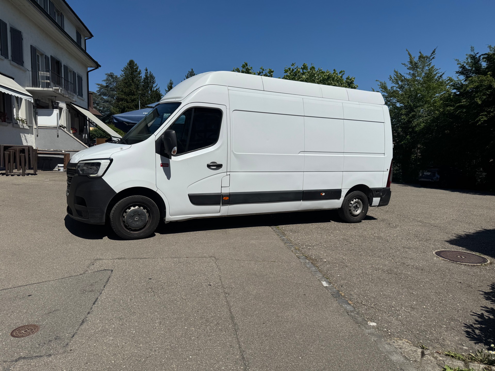 RENAULT Master T35 ENERGY 2.3dCi 150 L2H2-image-1