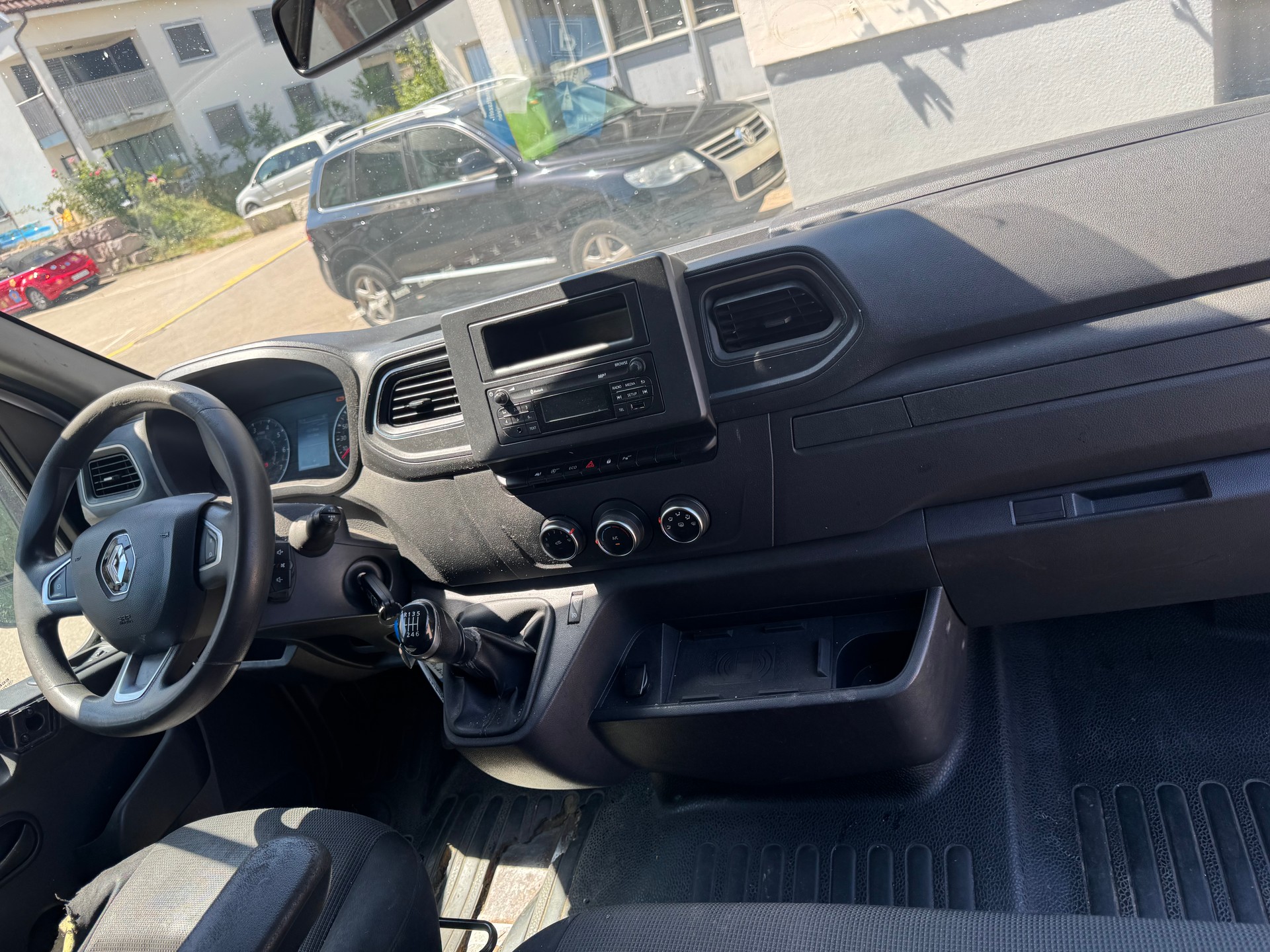 RENAULT Master T35 ENERGY 2.3dCi 150 L2H2-image-7