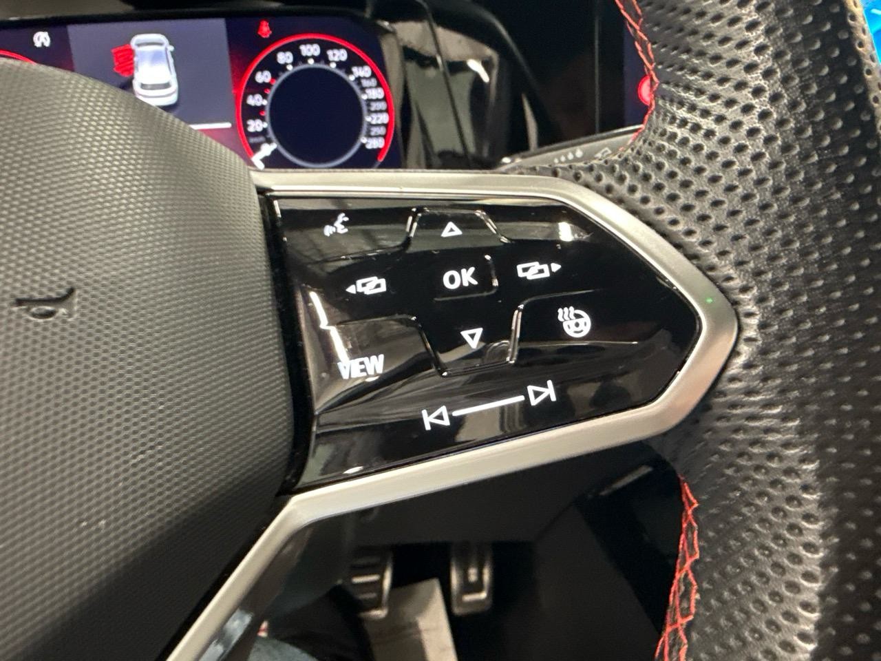 VW Golf 2.0 TSI GTI DSG-image-10