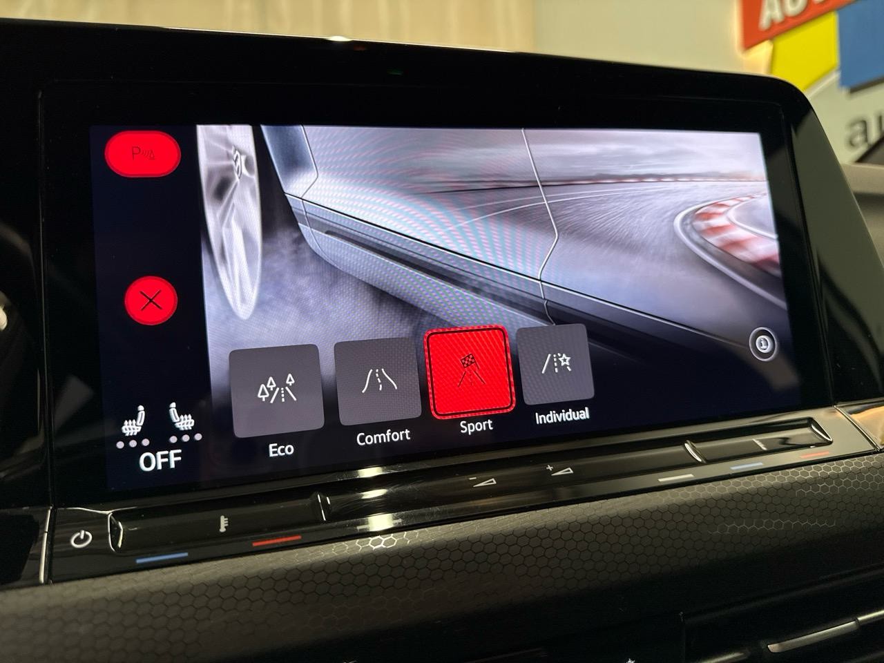 VW Golf 2.0 TSI GTI DSG-image-8