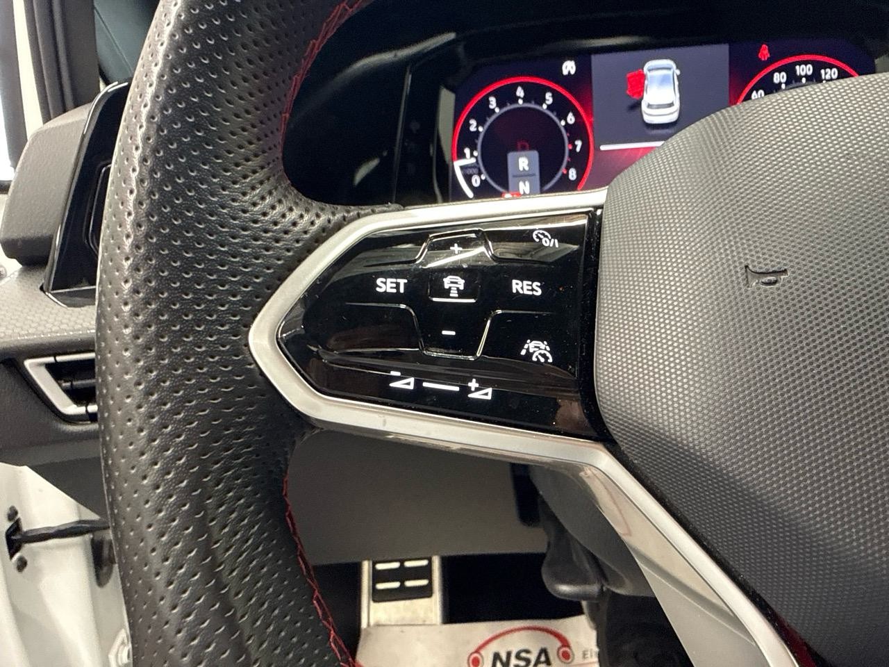 VW Golf 2.0 TSI GTI DSG-image-6